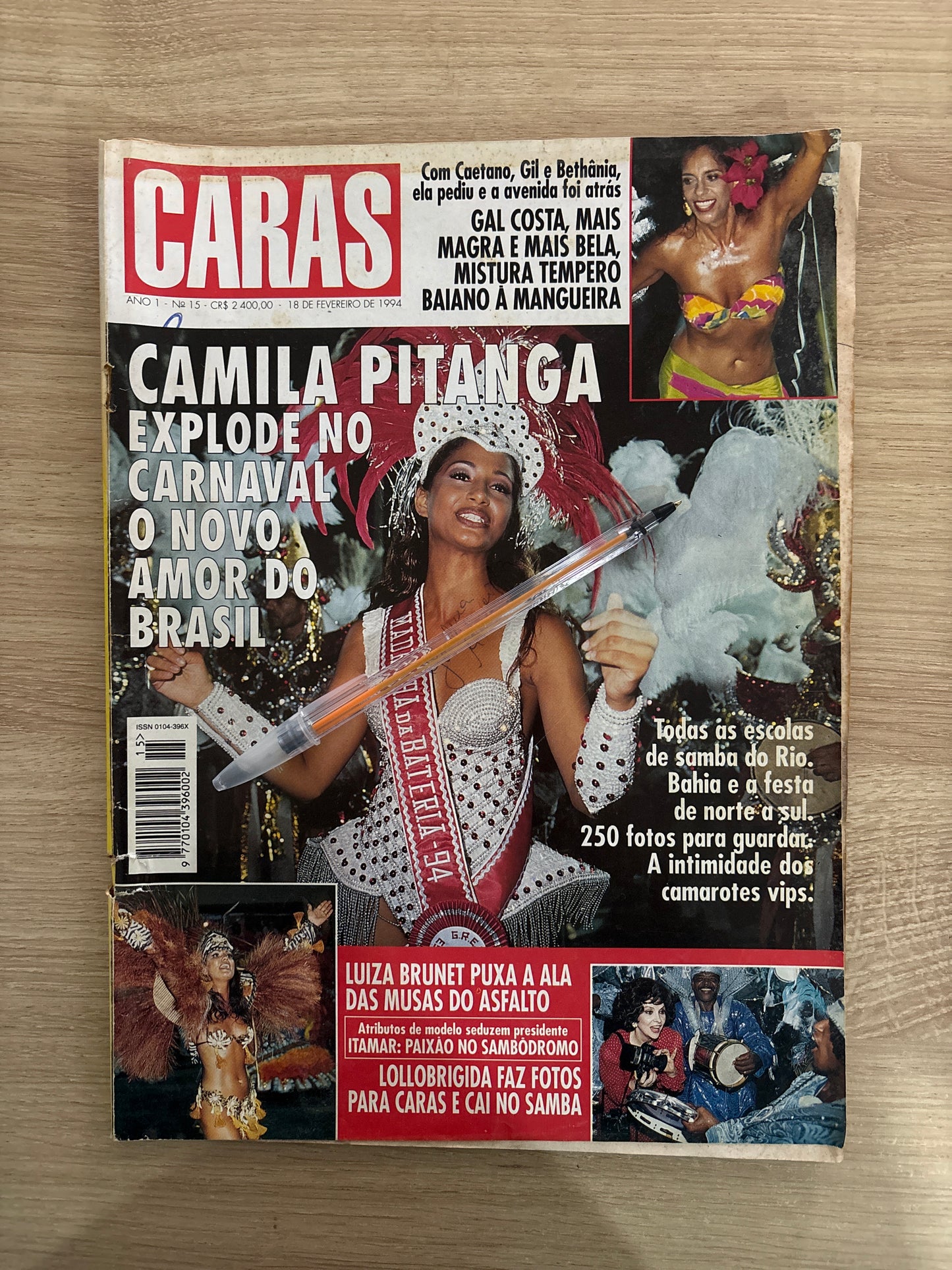 Revista Caras 15 (1994)