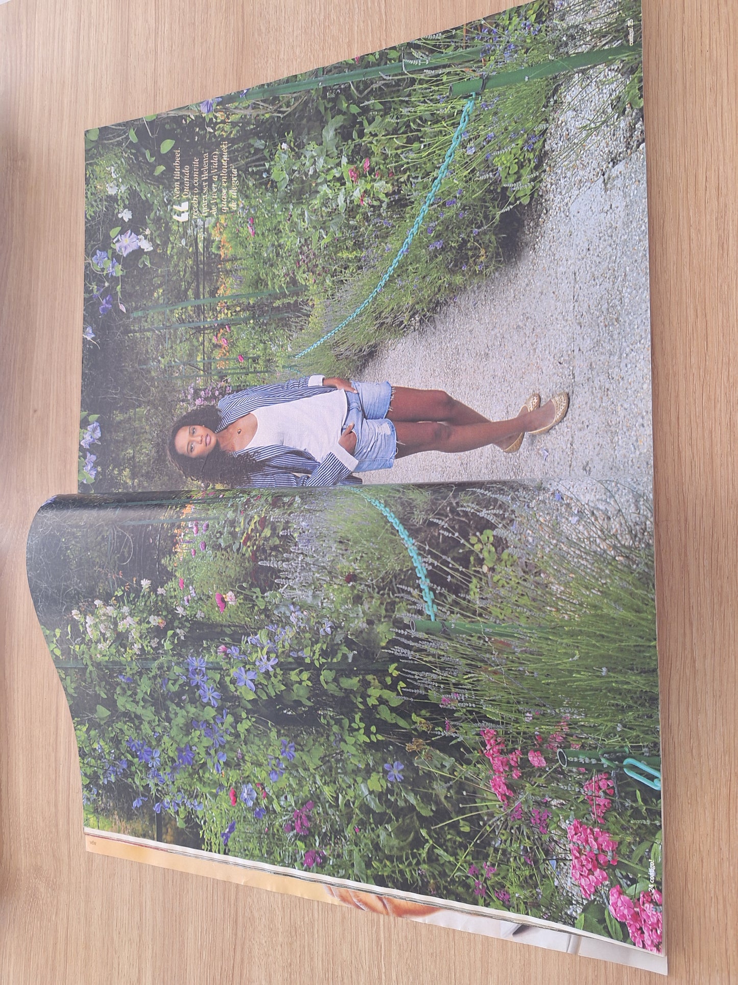 Revista Contigo 1764 (2009)