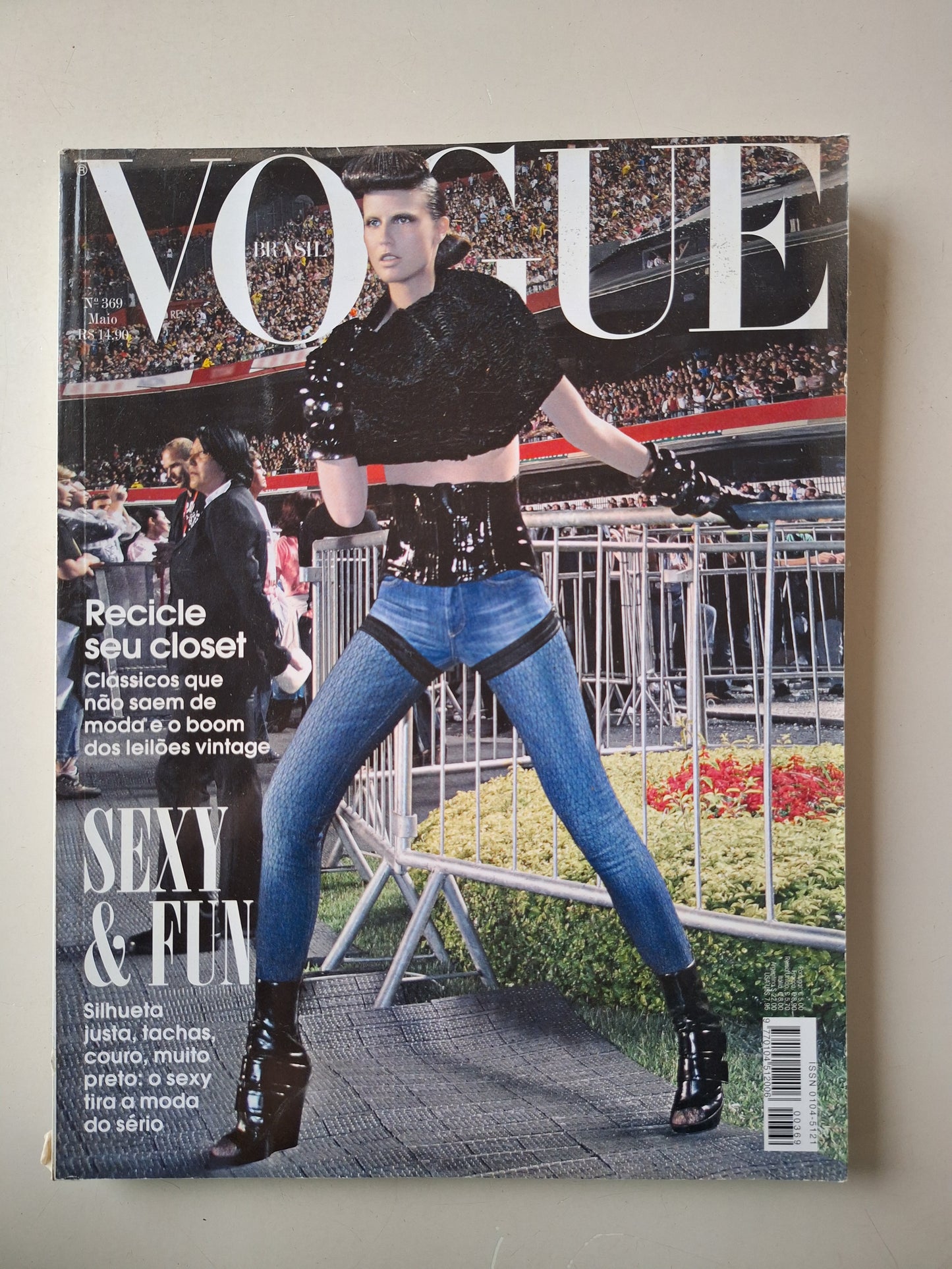 Vogue N° 369