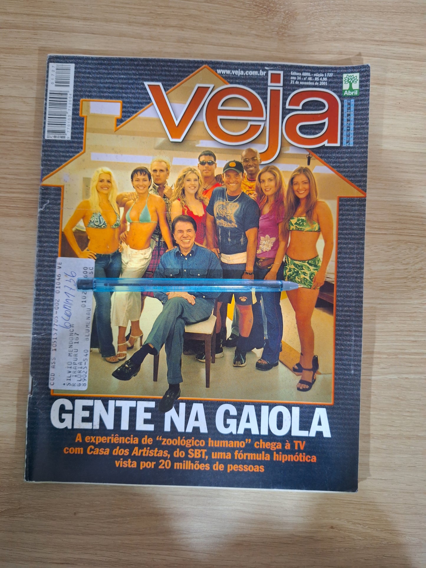 Revista Veja N° 1727 (2001)