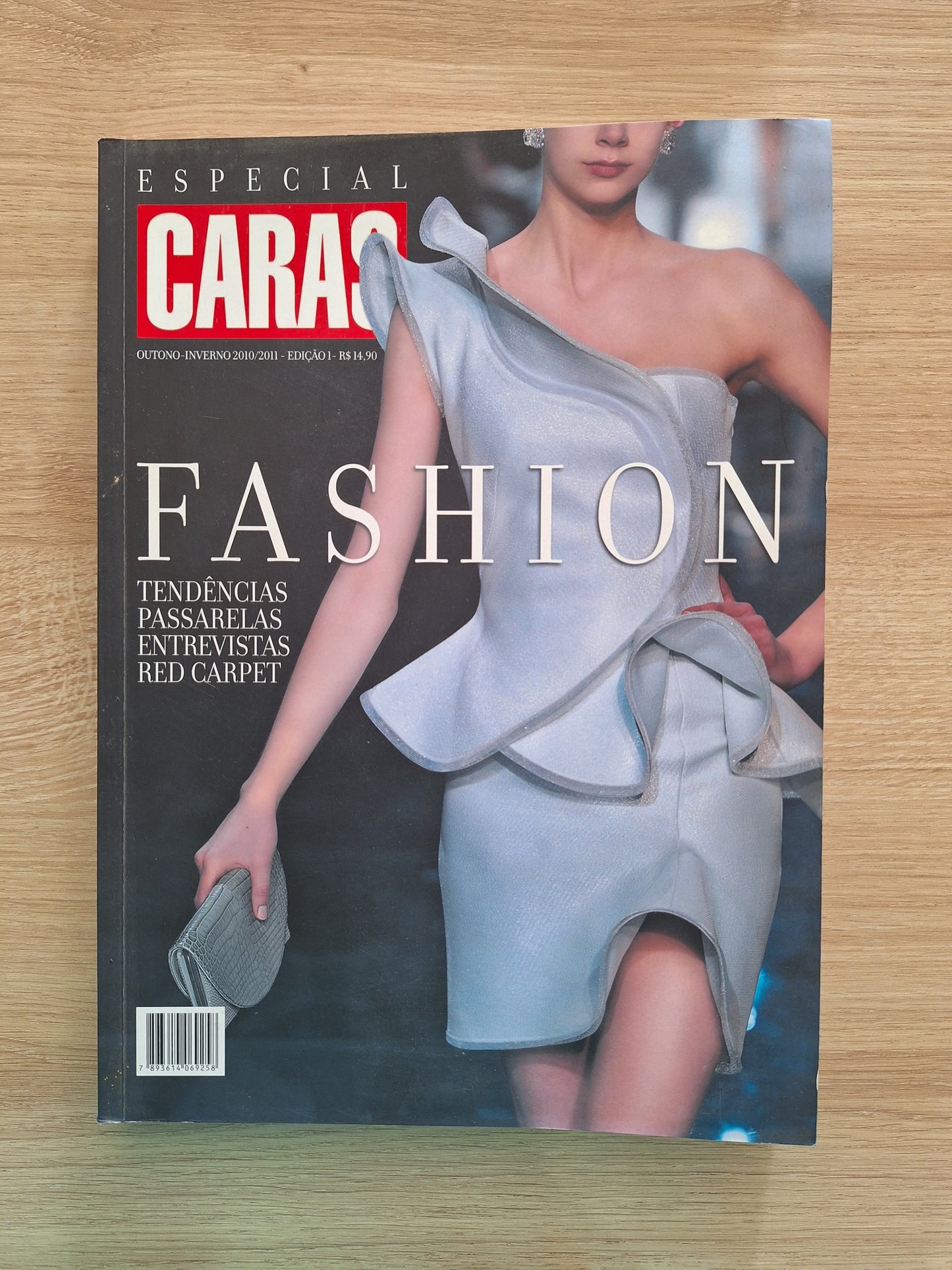 Caras Fashion N° 01