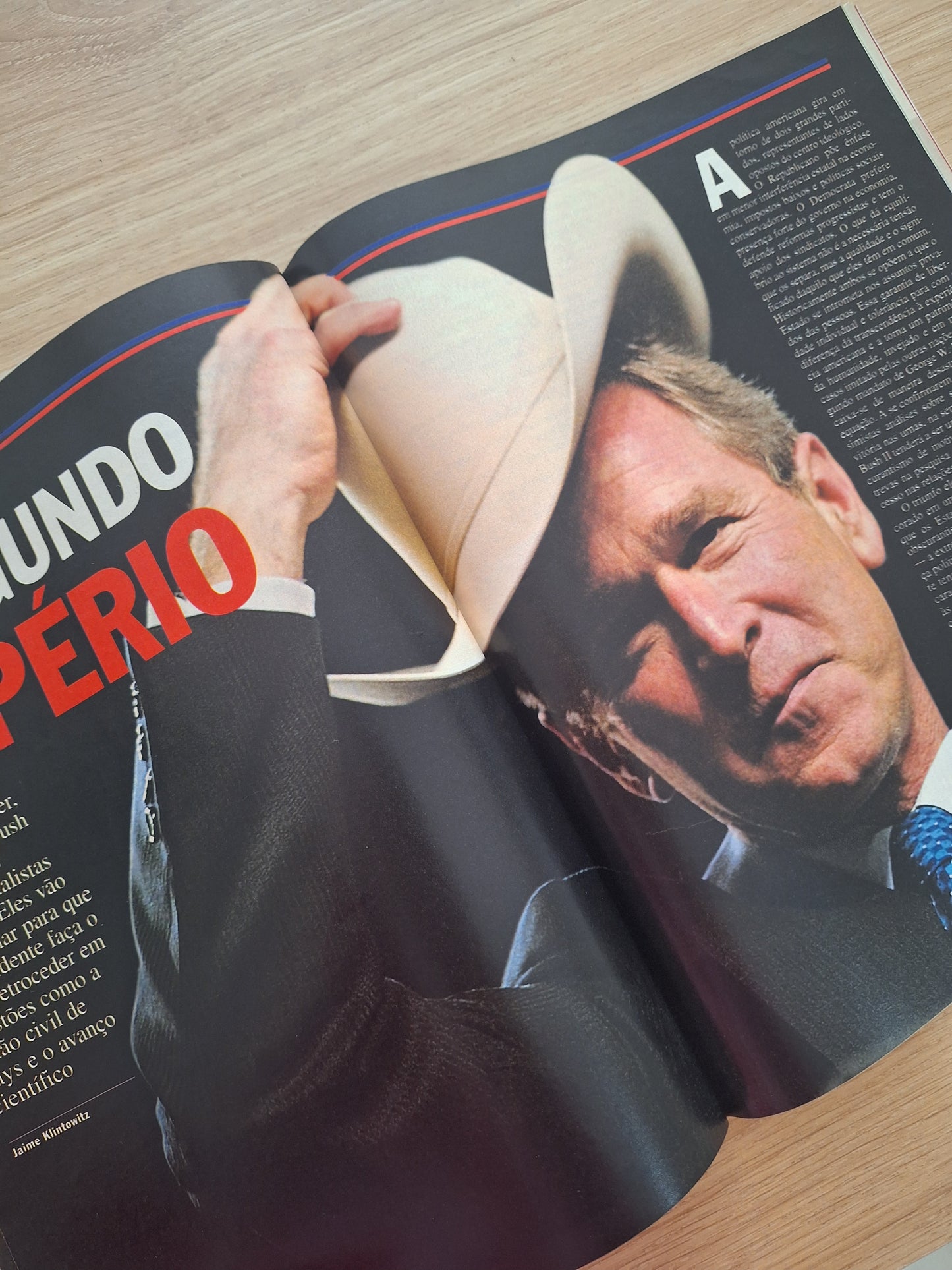 Revista Veja N° 1879 (2004)