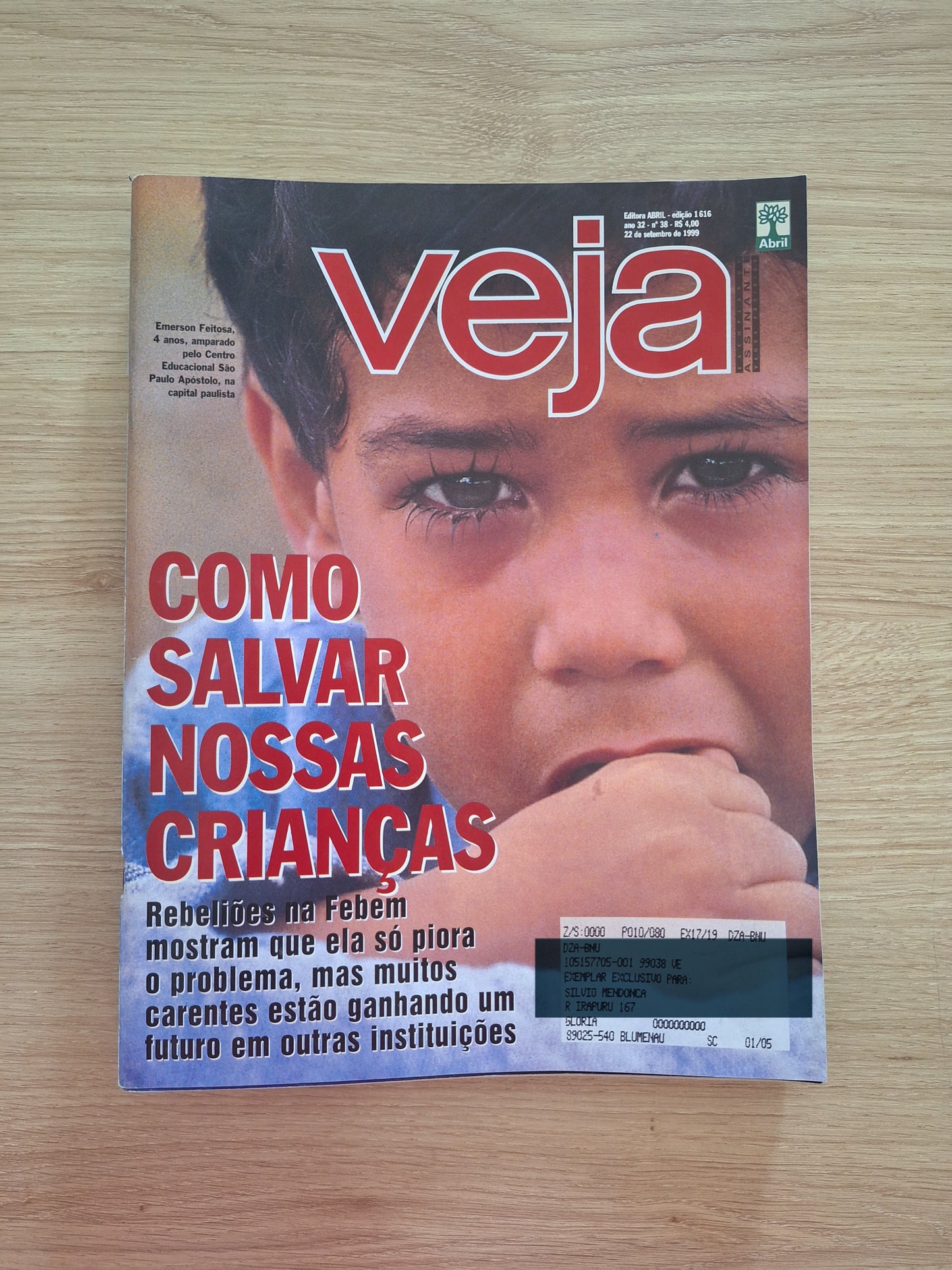 Revista Veja N° 1616 (1999)