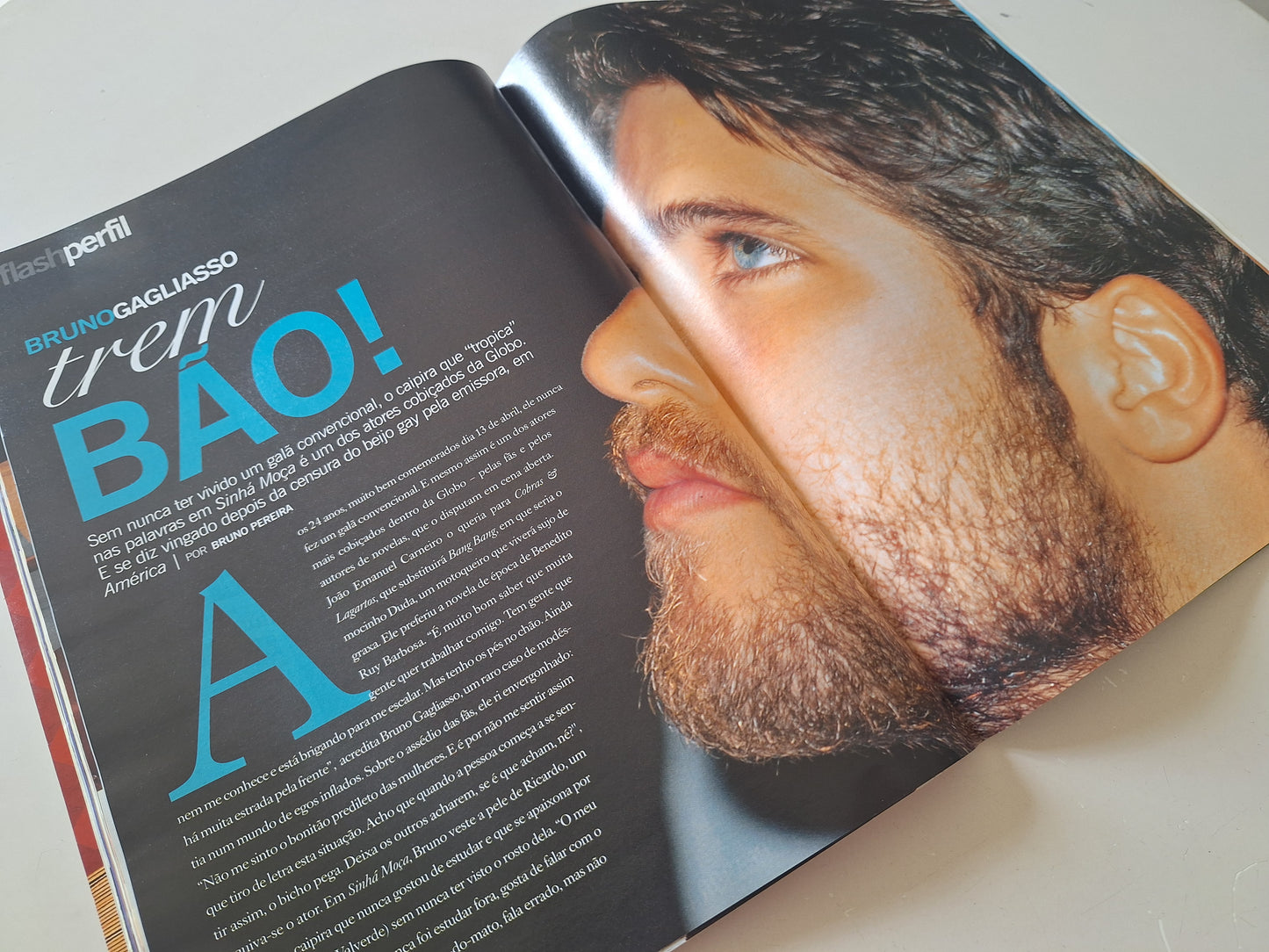 Revista Flash News 144