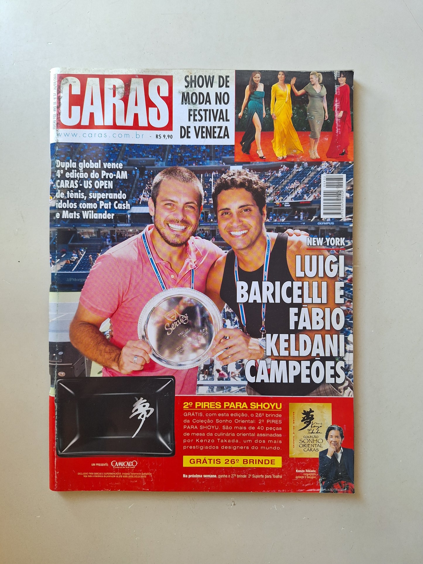 Revista Caras 932 (2011)