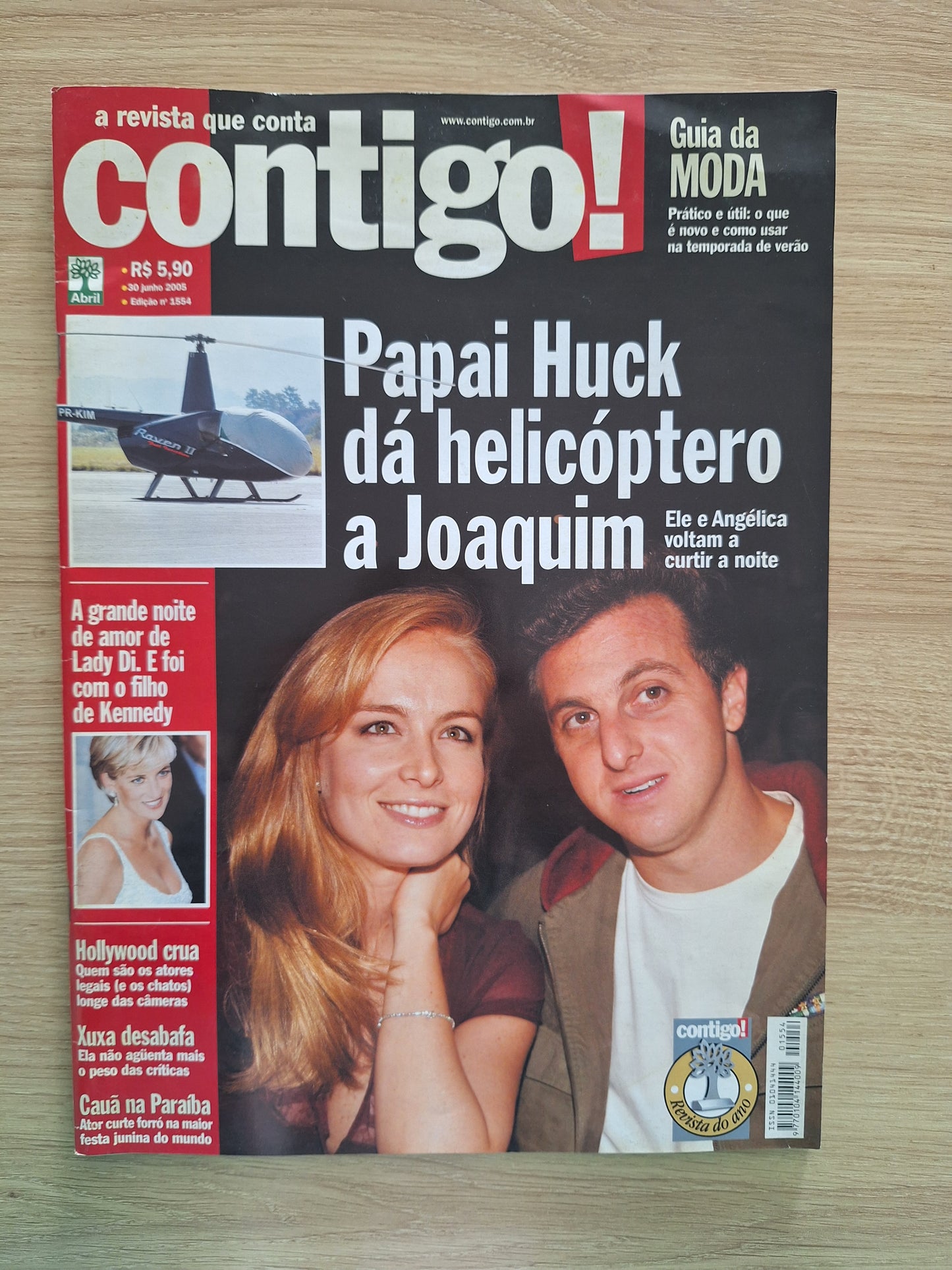 Revista Contigo 1554 (2005)