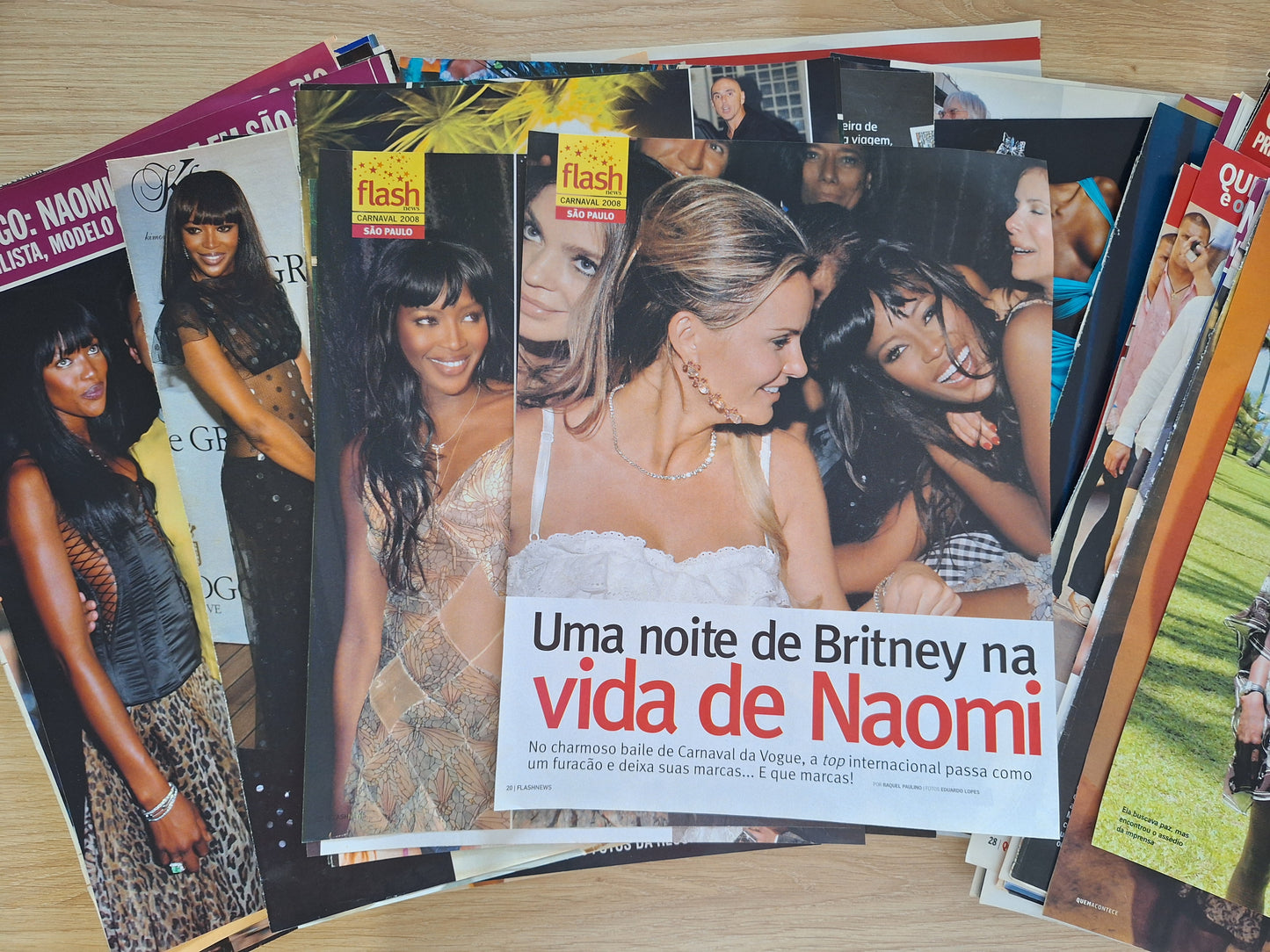 Naomi Campbell - Material de Revistas