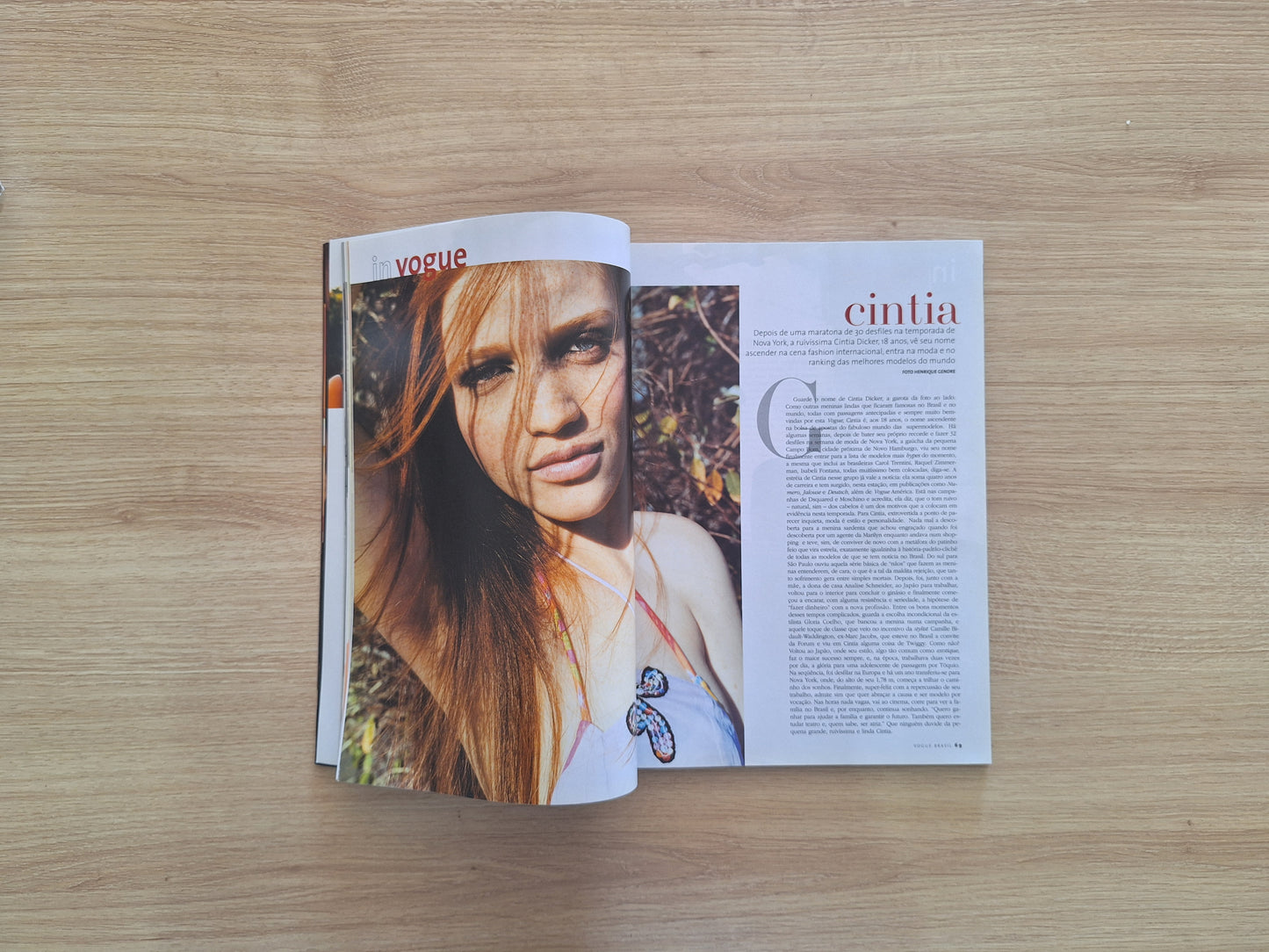 Revista Vogue 319