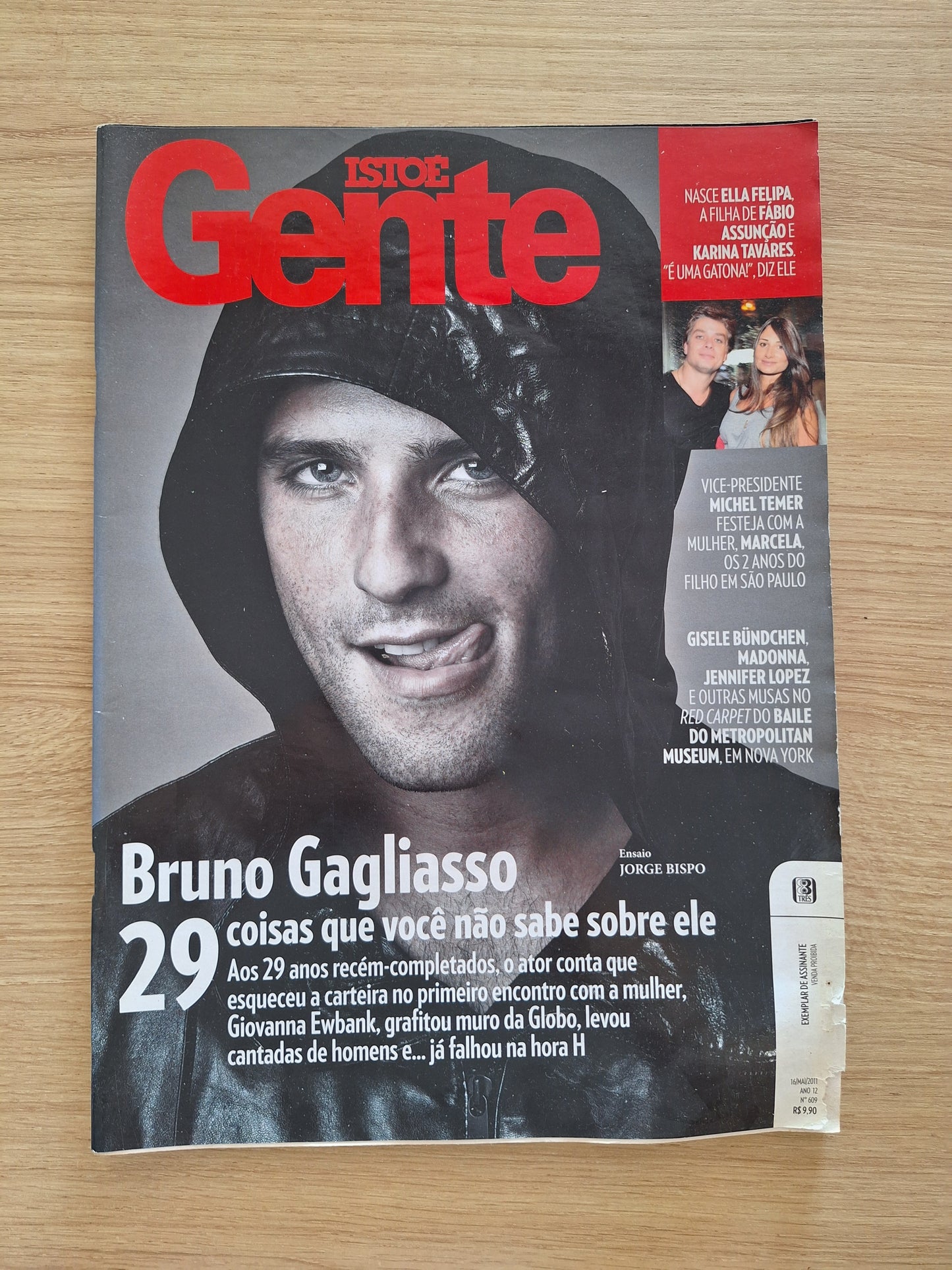 Revista Istoé Gente 609 (2011)