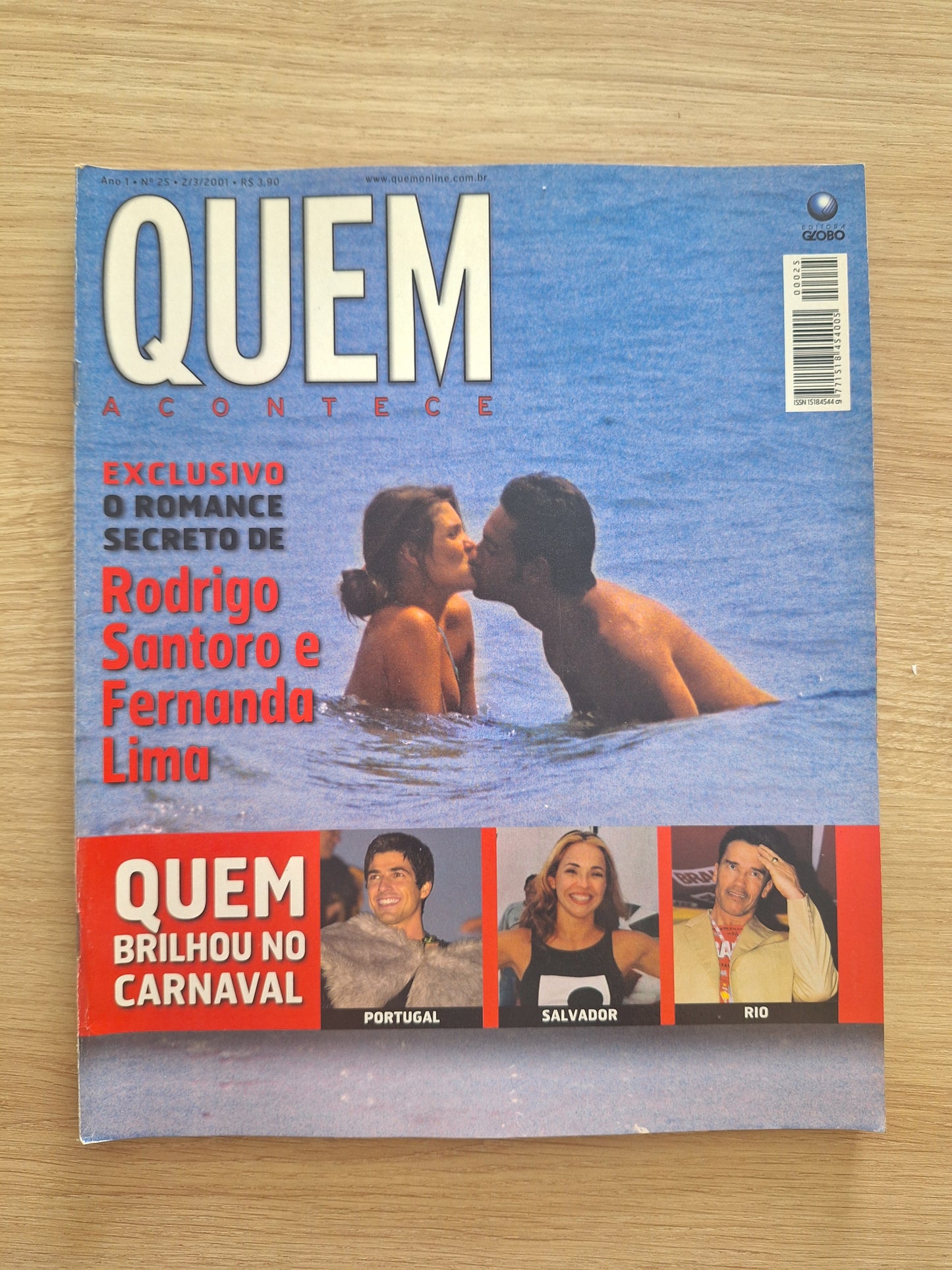 Revista Quem Acontece 25 (2001)