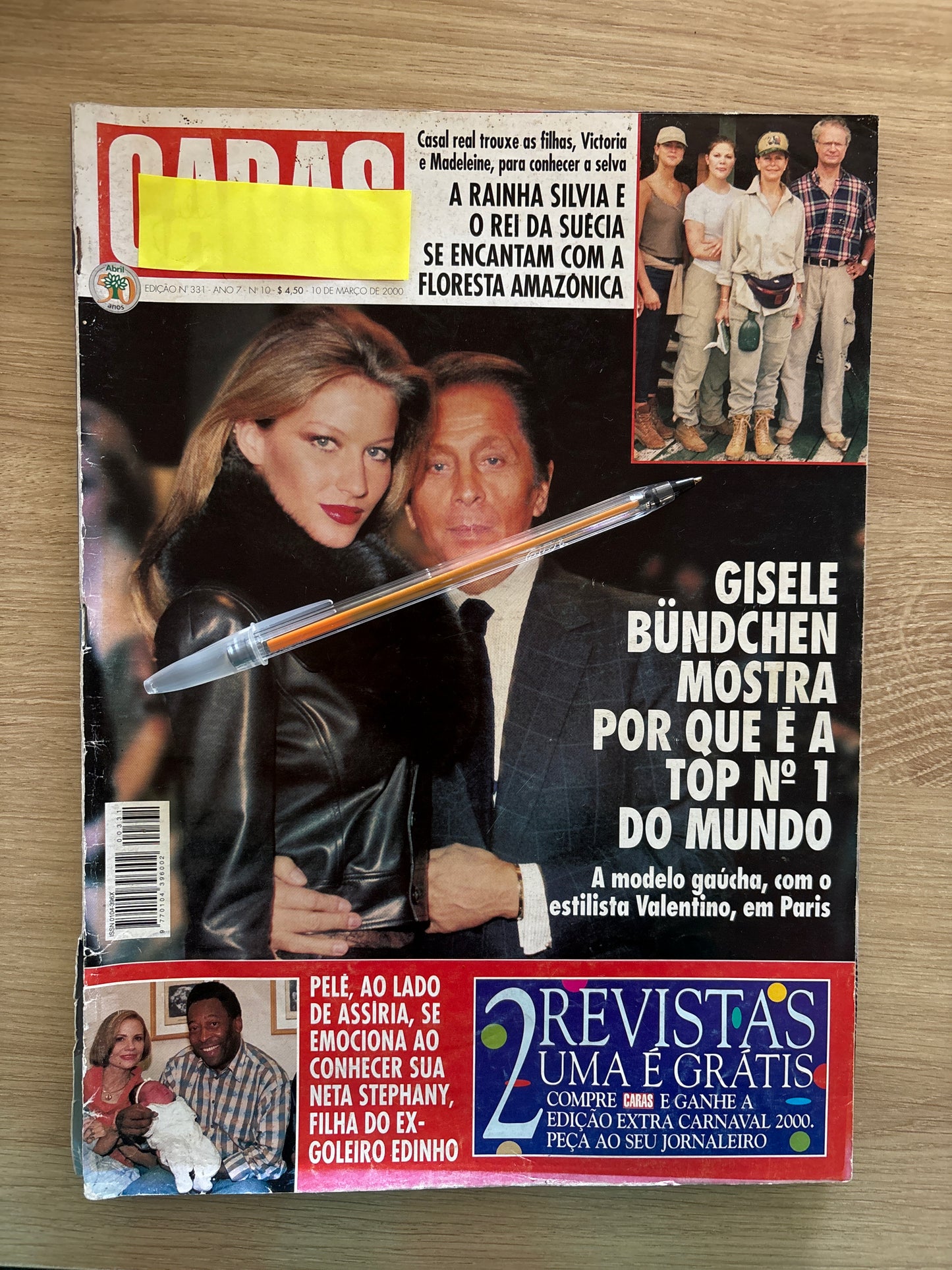 Revista Caras 331 (2000)