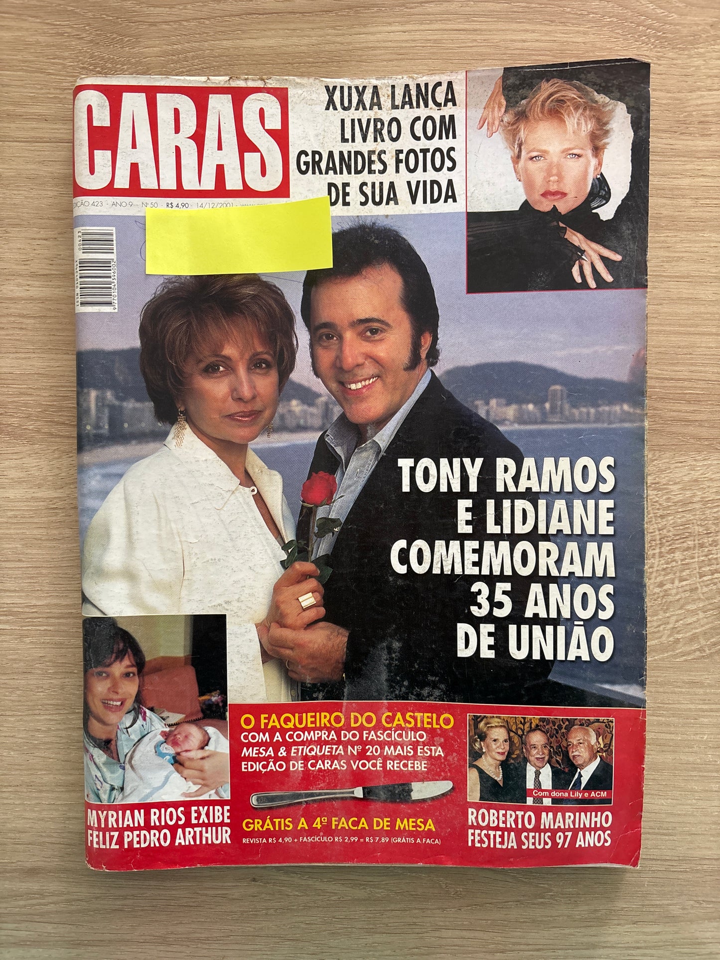 Revista Caras 423 (2001)