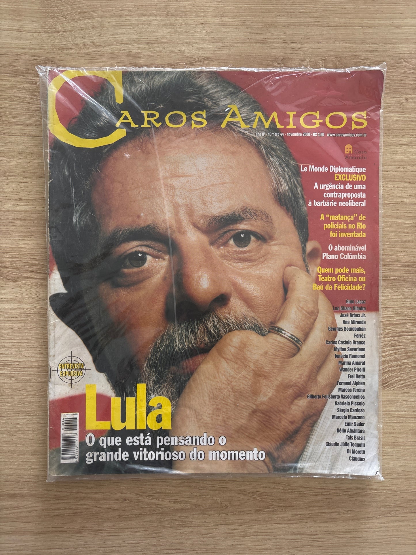 Revista Caros Amigos 44 (2000)