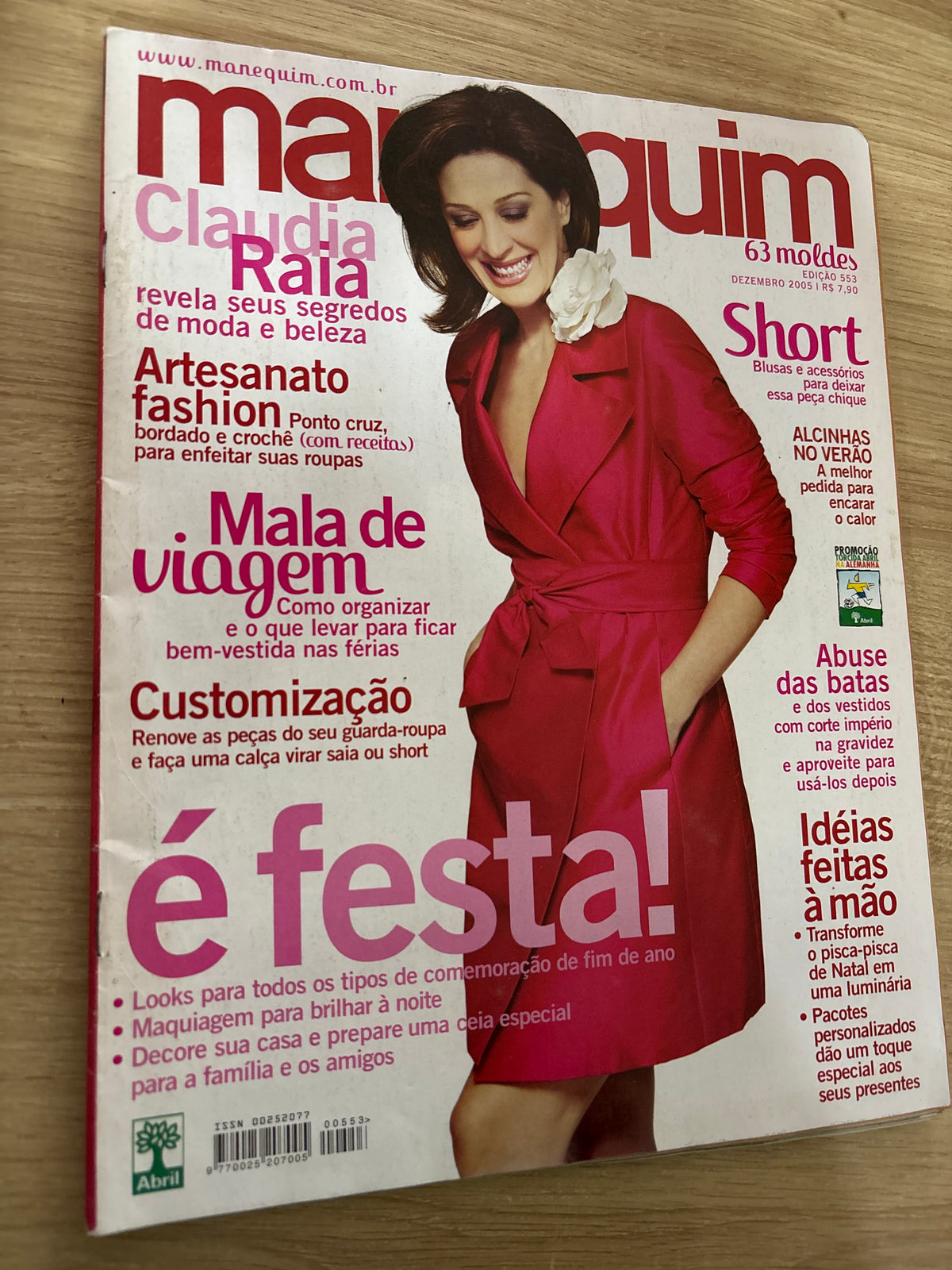 Revista Manequim 553 (2005)