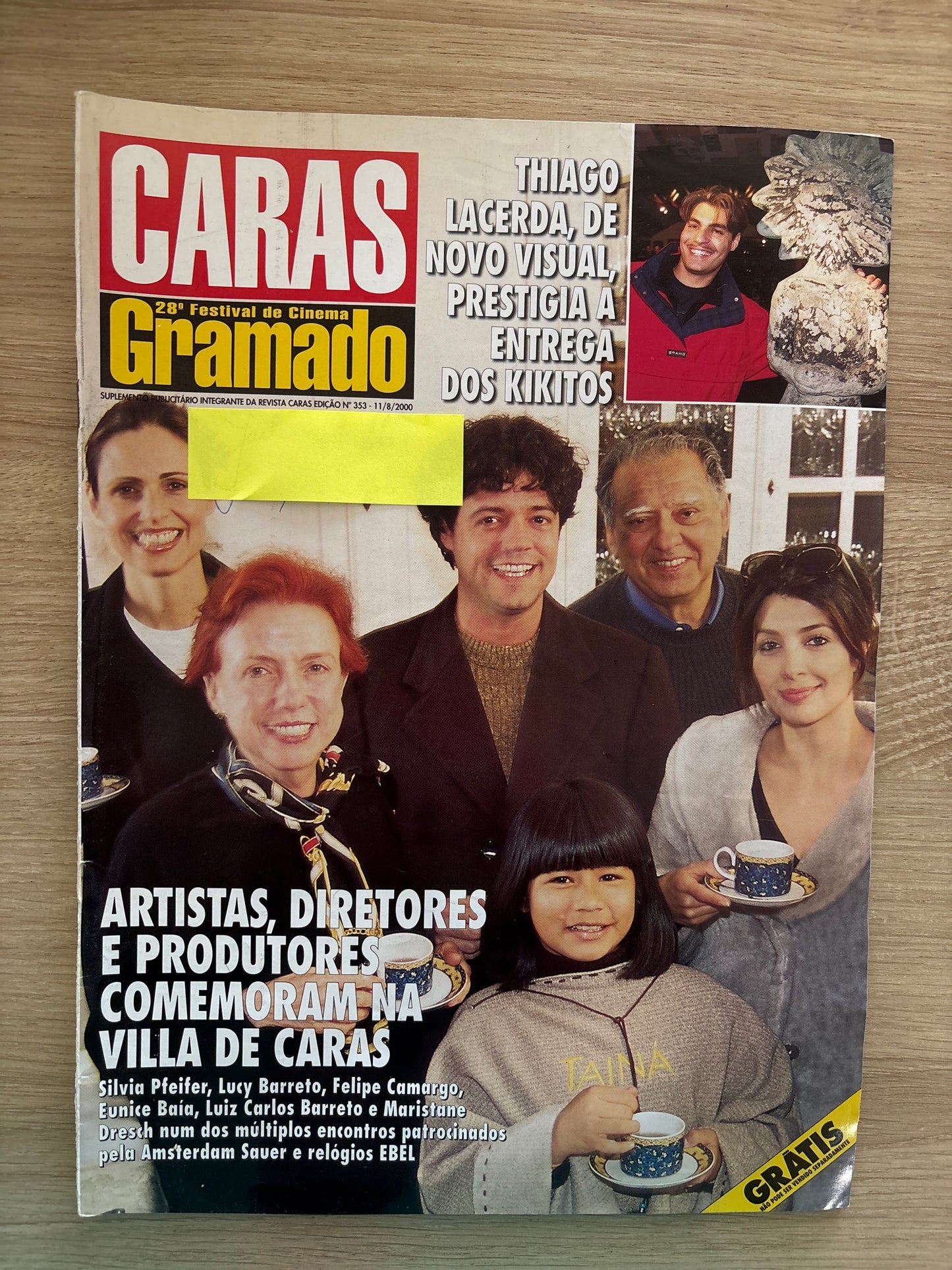 Revista Caras 353 (2000)