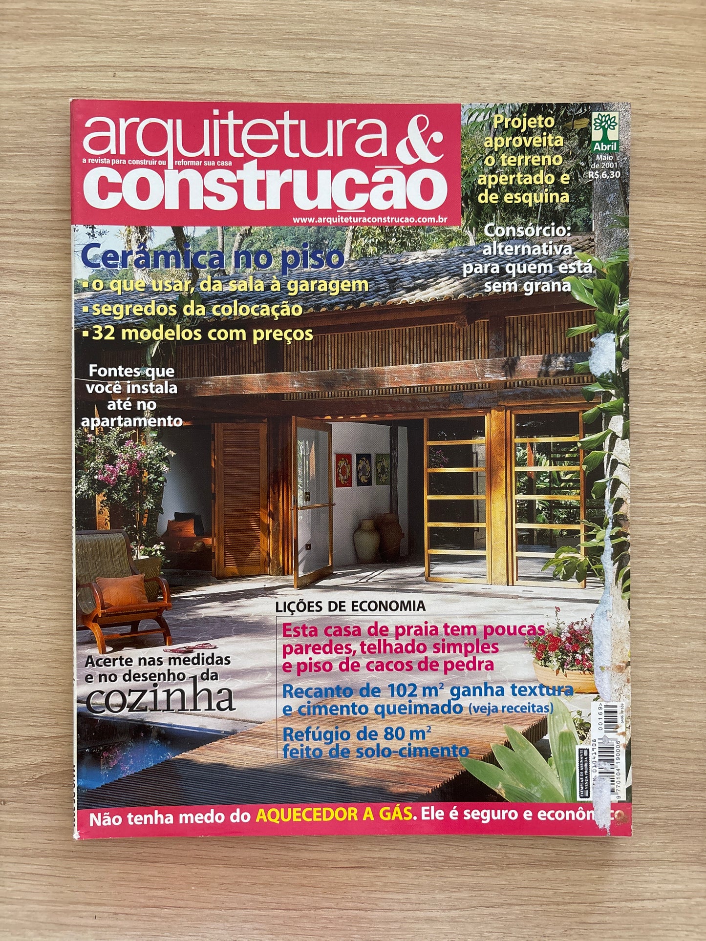 Revista Arquitetura e Construção 169 (2001)