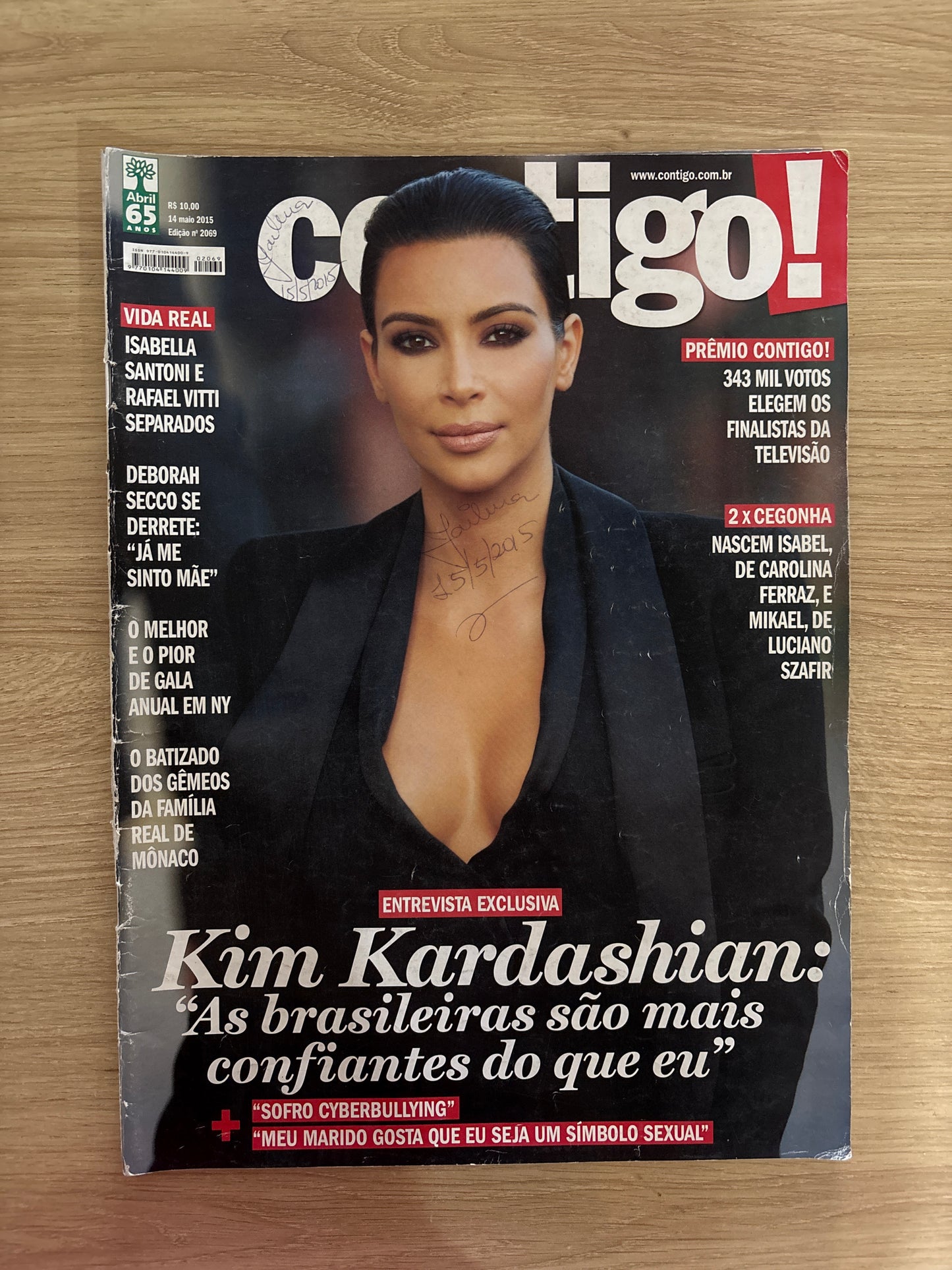 Revista Contigo 2069 (2015)