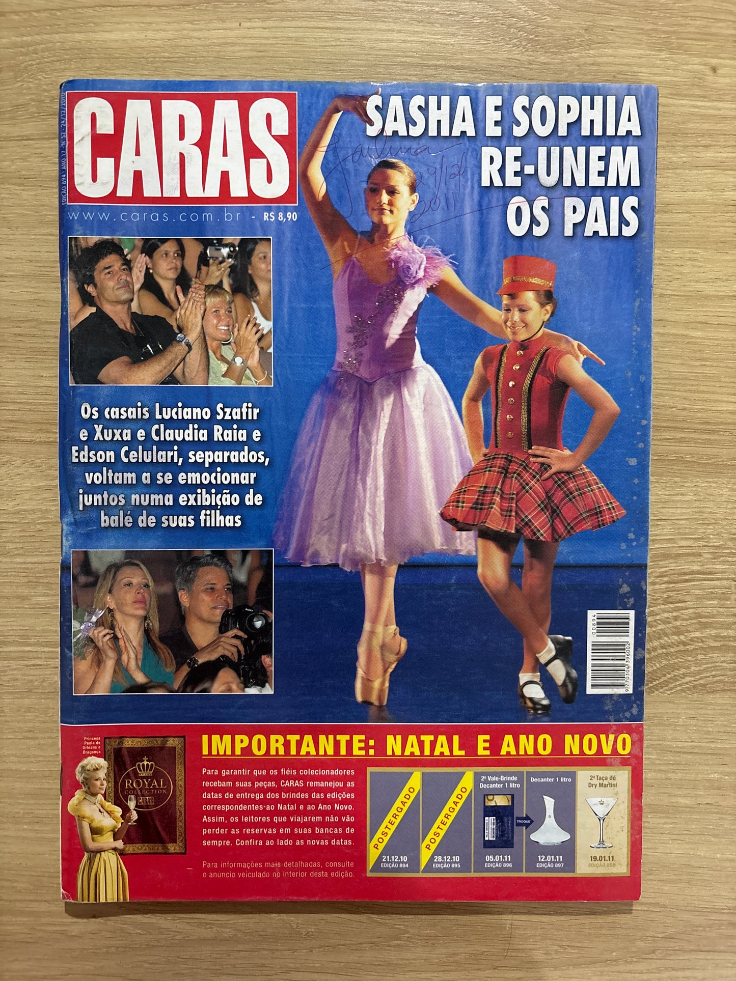 Revista Caras 894 (2010)