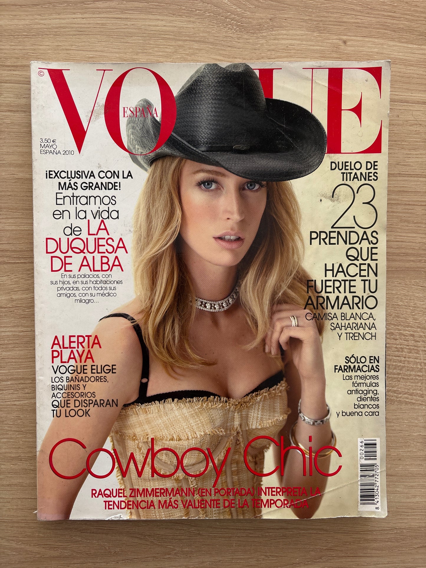 Vogue Magazine Espanha (2010)