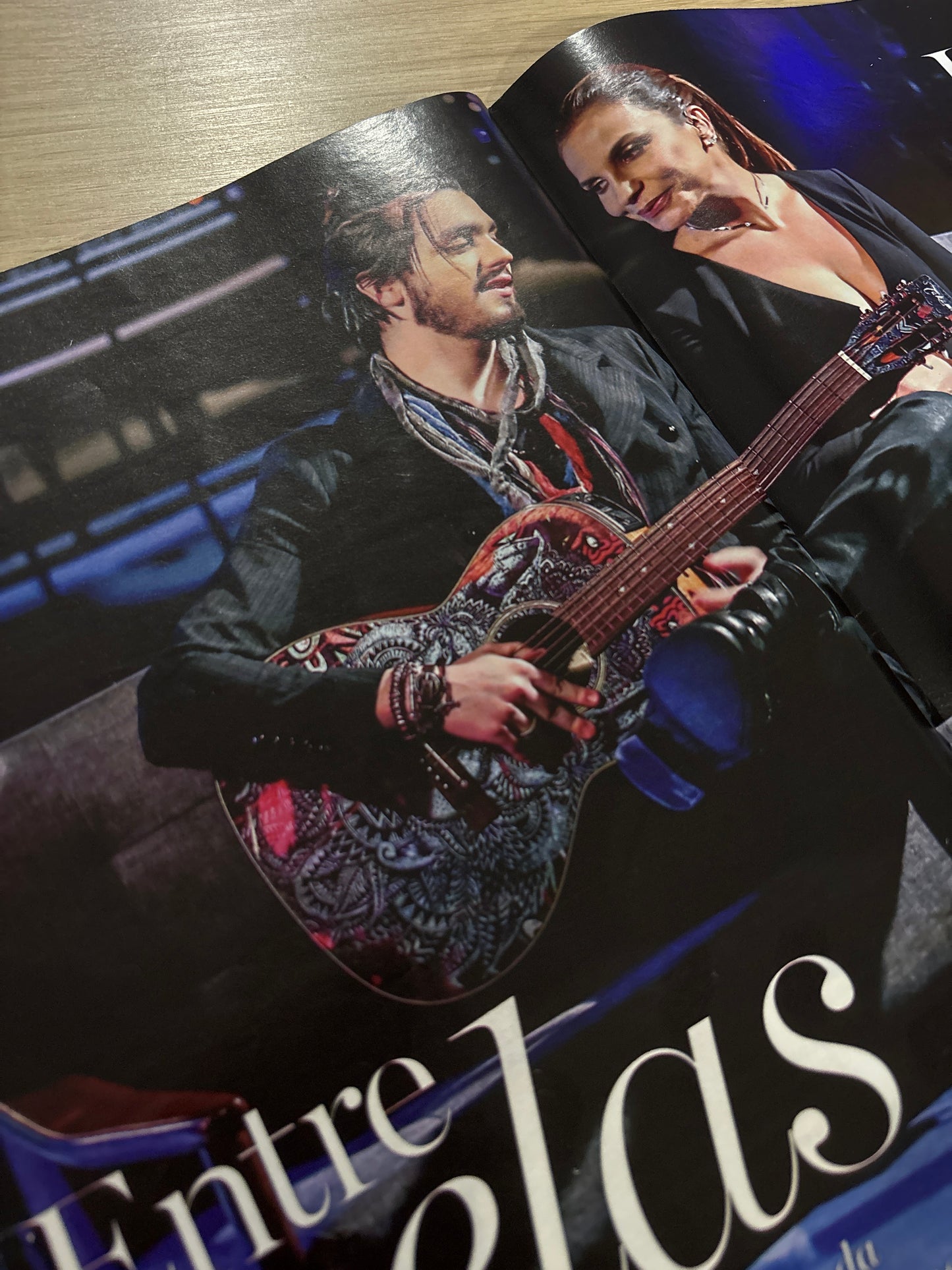 Revista Contigo 2135 (2016)