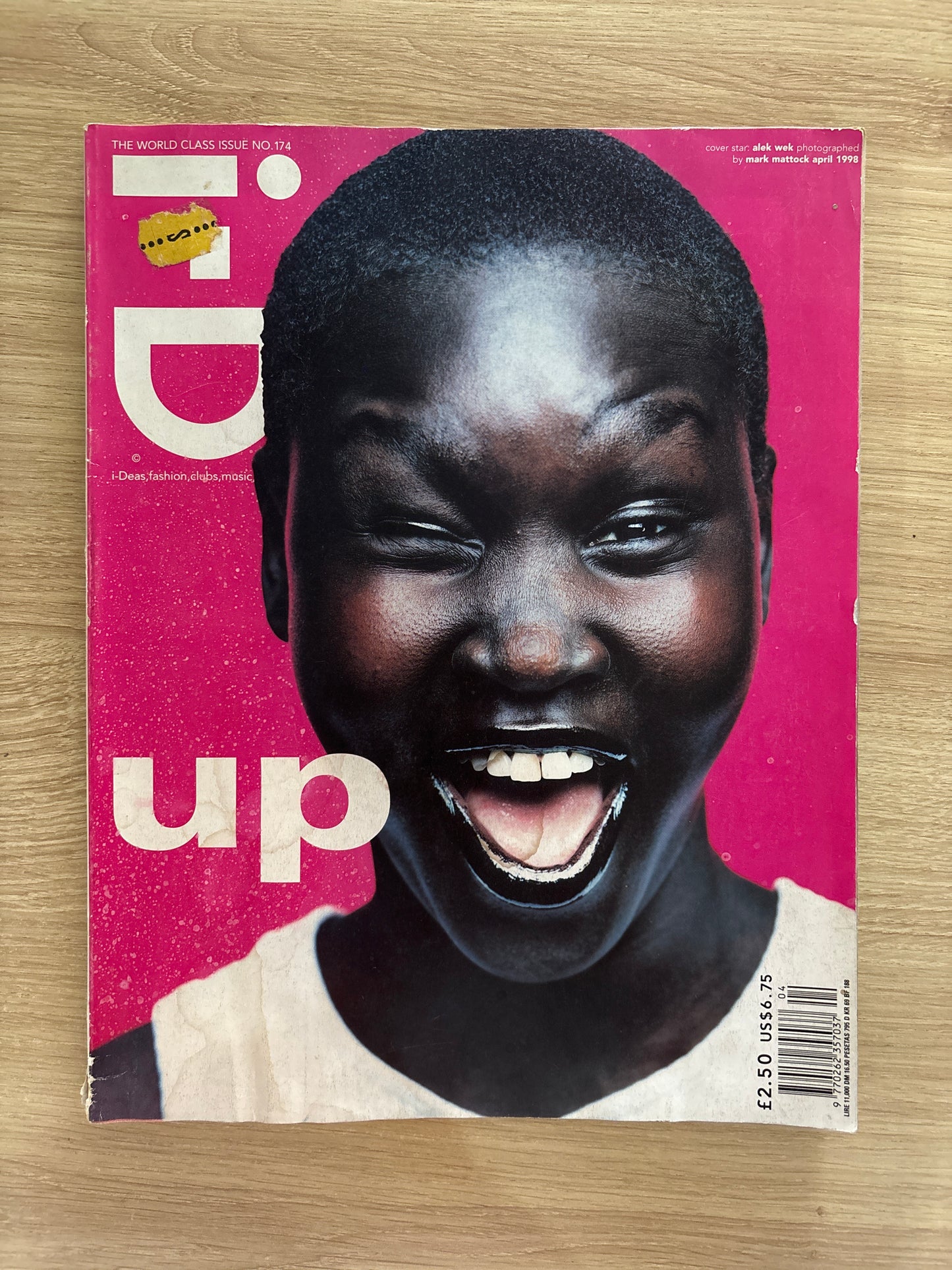 Revista i-D Magazine (1998)