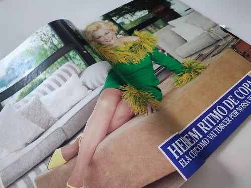 Revista Caras Nº 240 (1998)