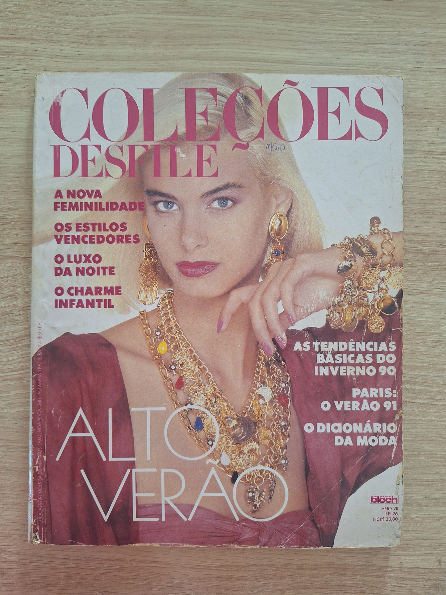 Revista Desfile Coleções