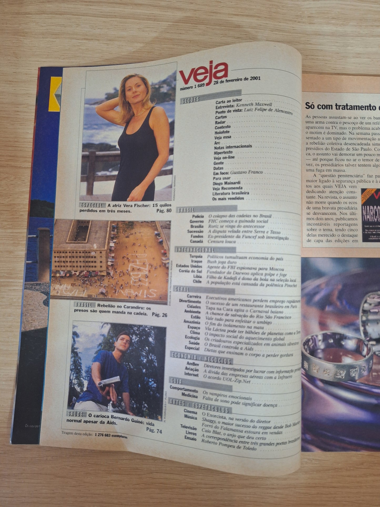 Revista Veja 1689 (2001)