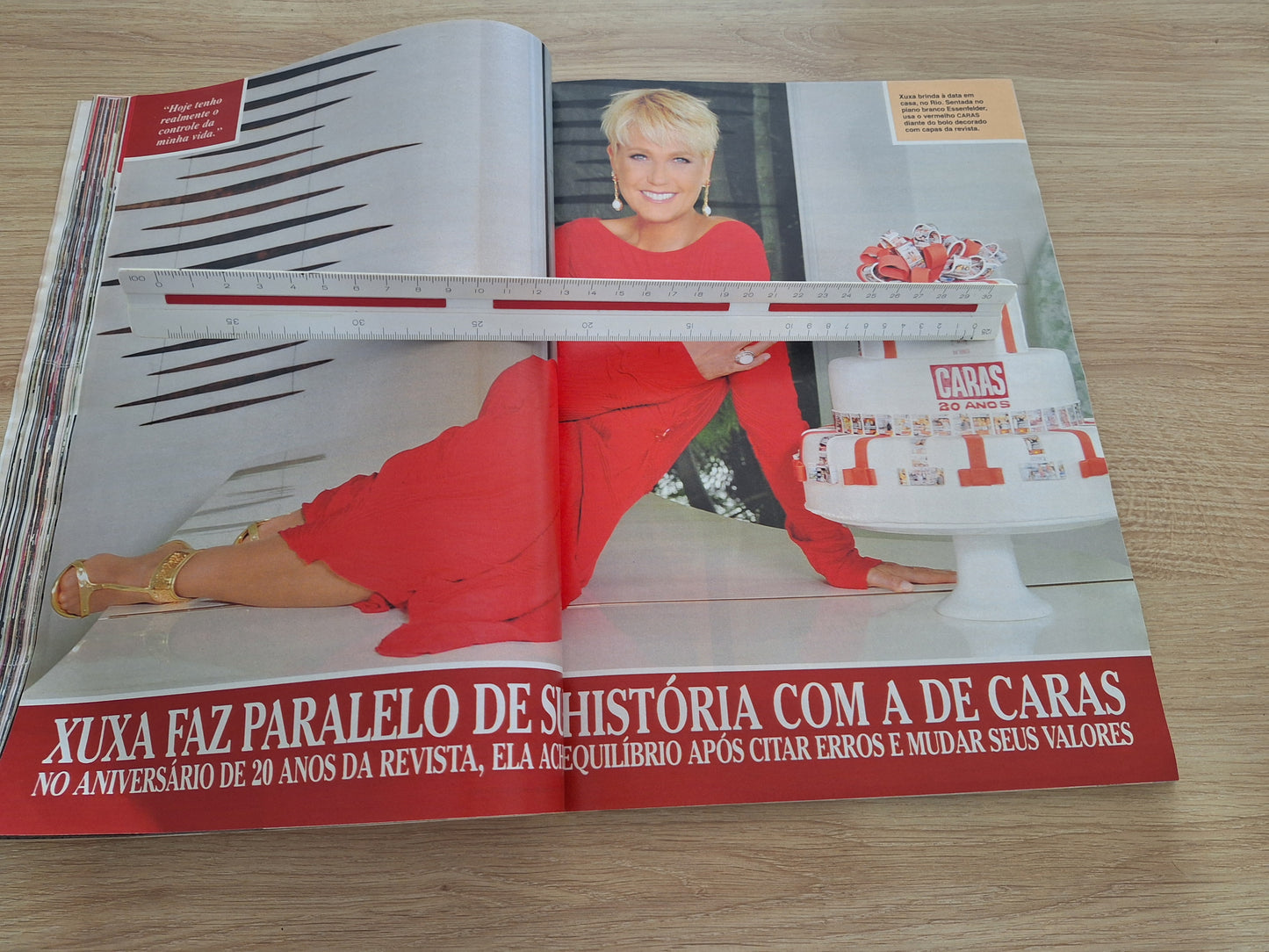 Revista Caras 1046 (2013)