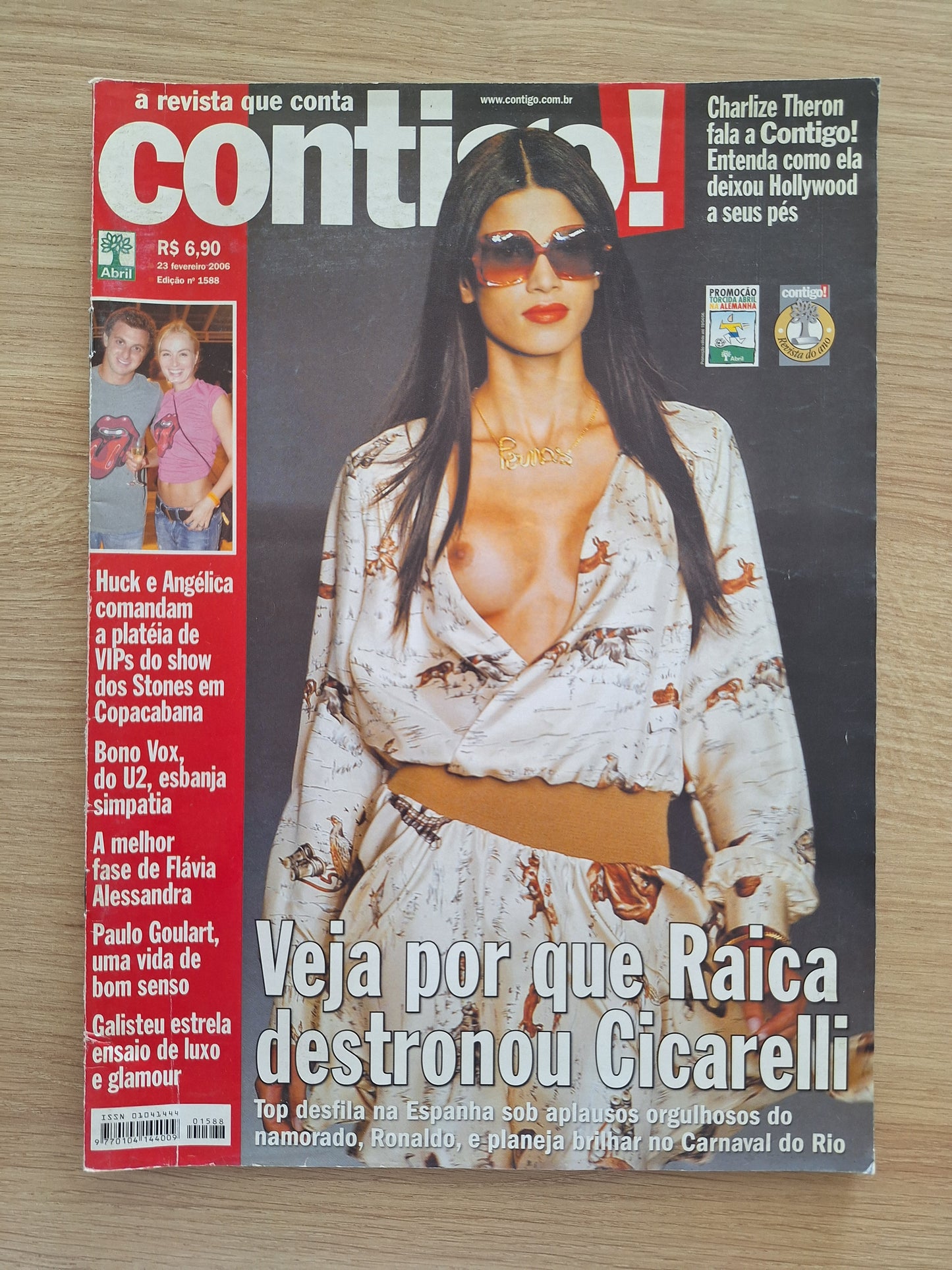 Revista Contigo 1588 (2006)
