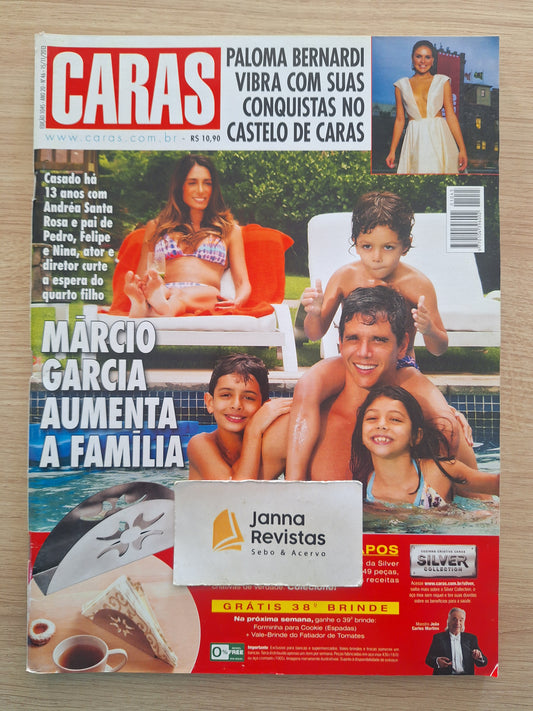 Revista Caras 1045 (2013)