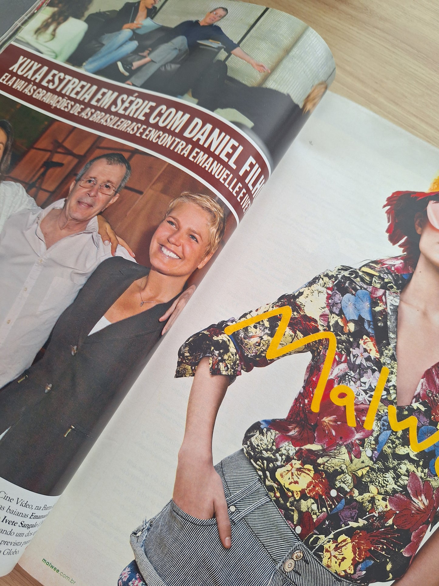 Revista Caras 928 (2011)