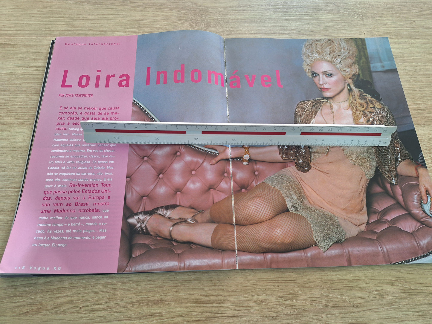 Revista Vogue RG 31 (2004)