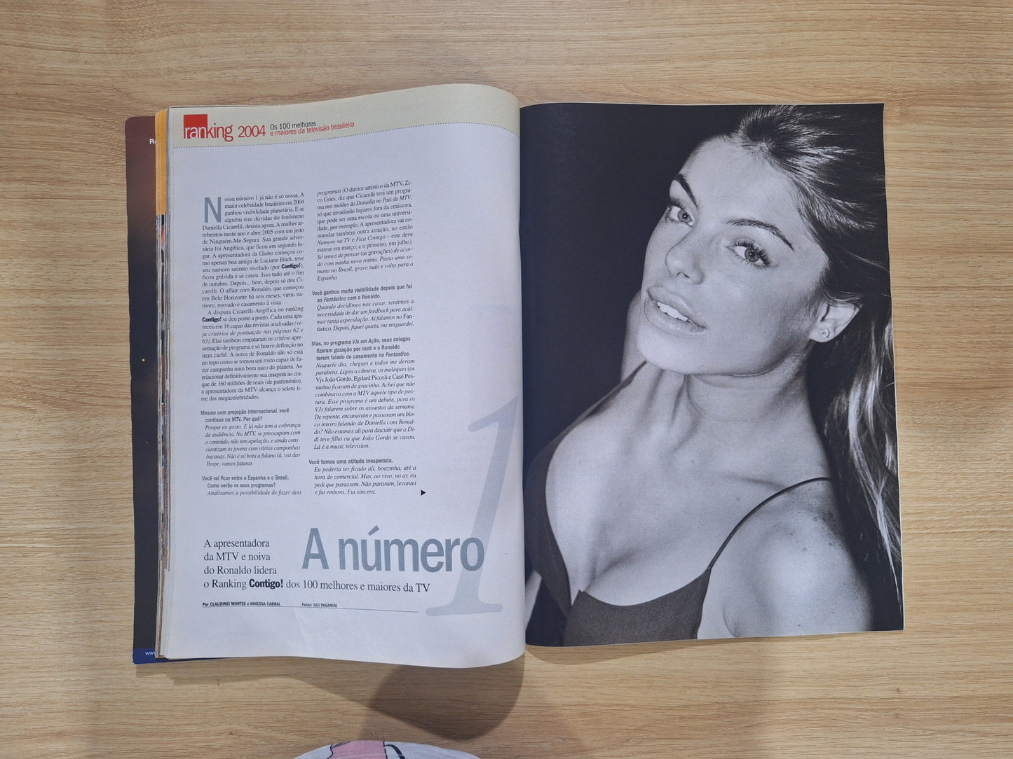Revista Contigo 1528 (2004)