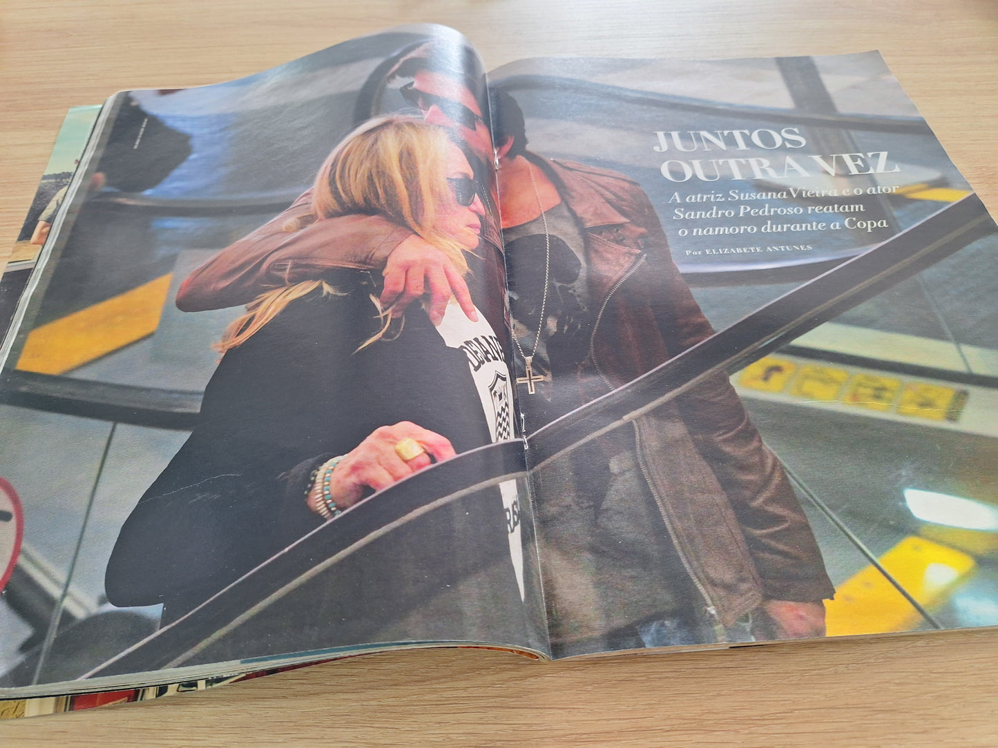 Revista Contigo 2024 (2014)