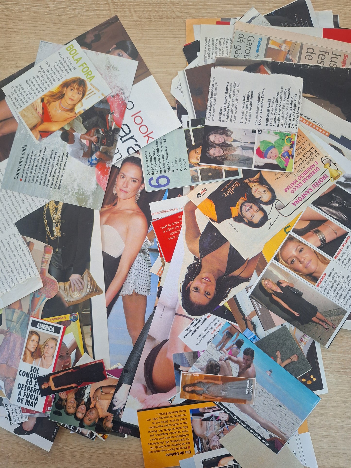 Deborah Secco - Combo de recortes de Revistas