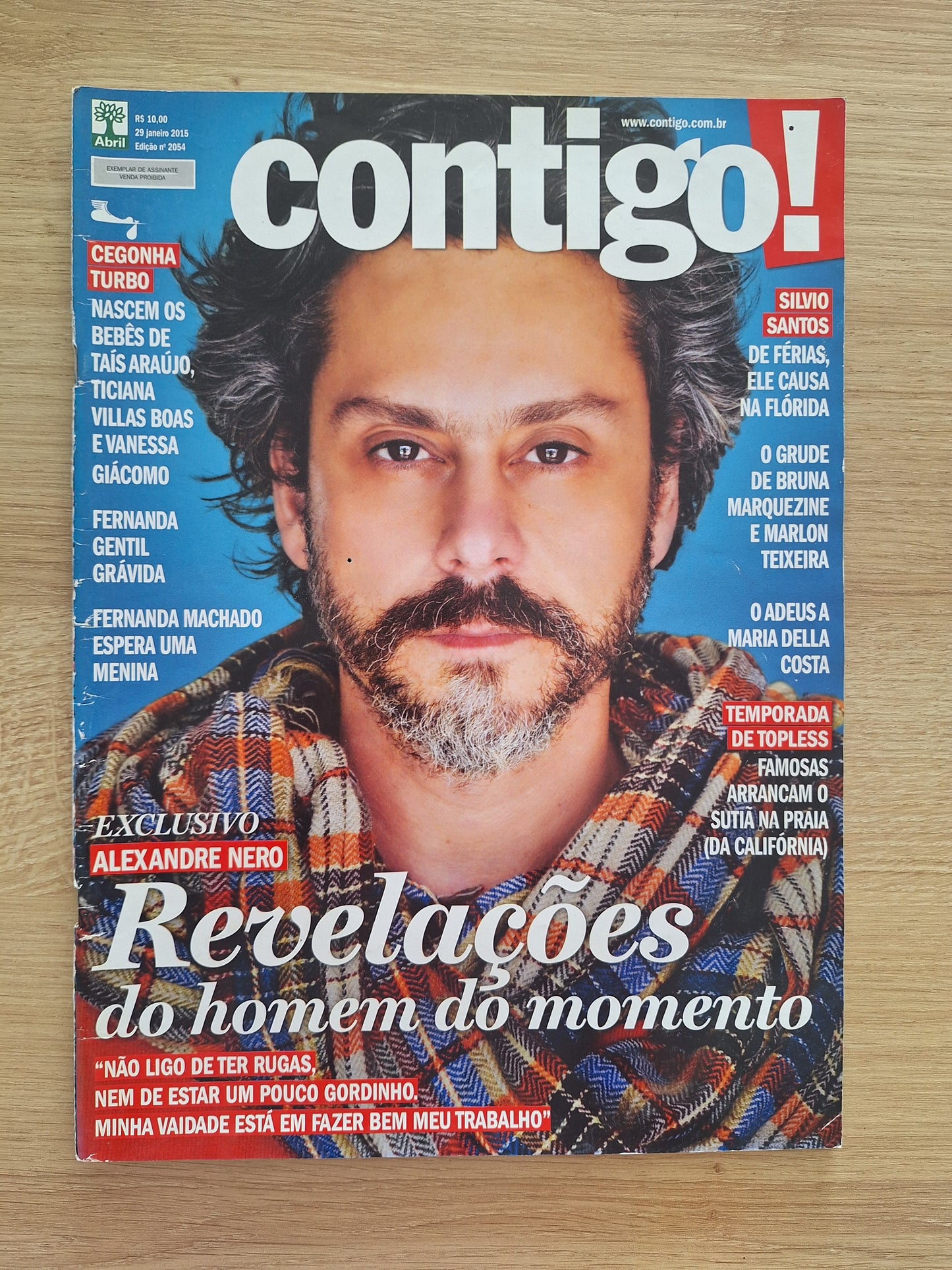 Revista Contigo 2054 (2015)