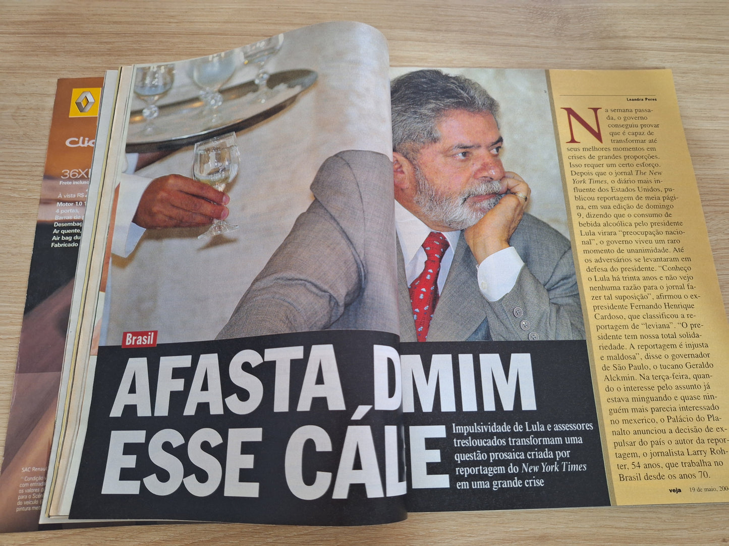 Revista Veja 1854 (2004)