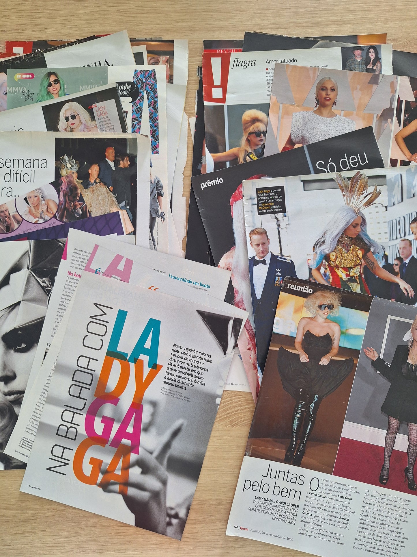 Lady Gaga - Material de Revista