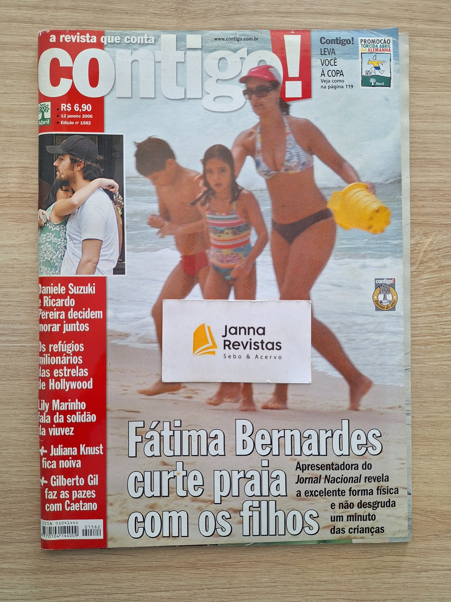 Revista Contigo 1582 (2006)