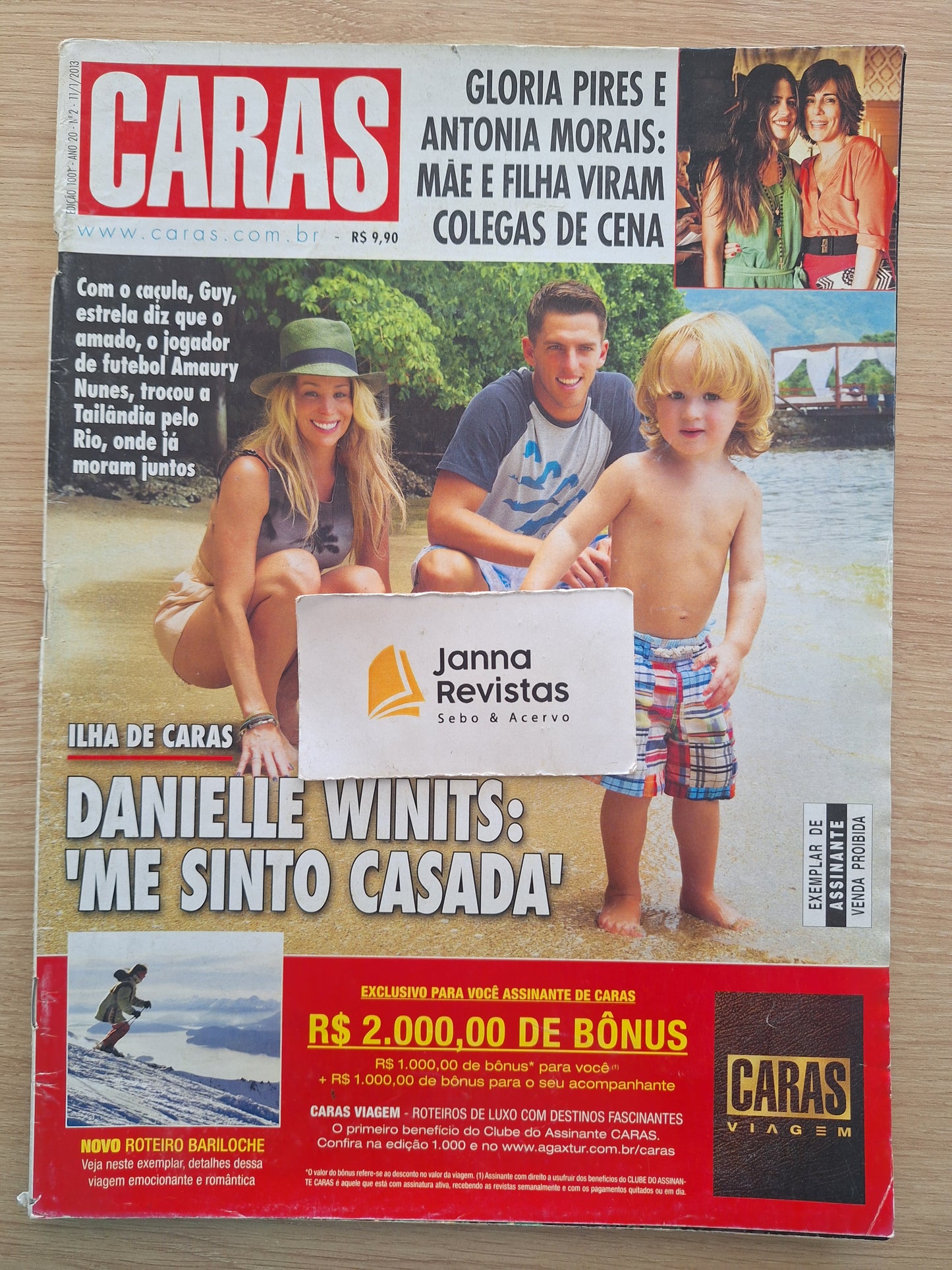 Revista Caras 1001 (2012)