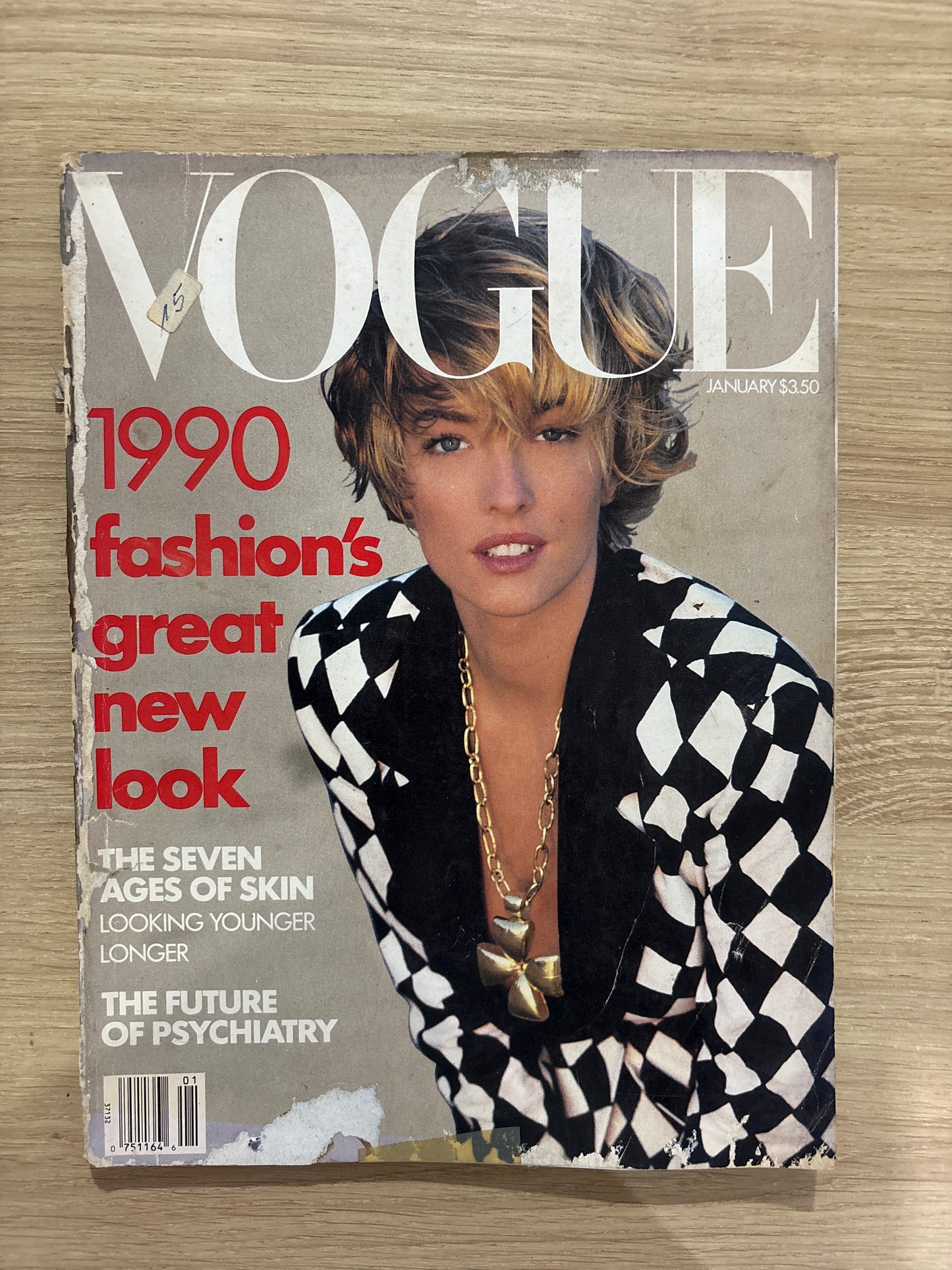 Vintage Vogue Magazine (1990)