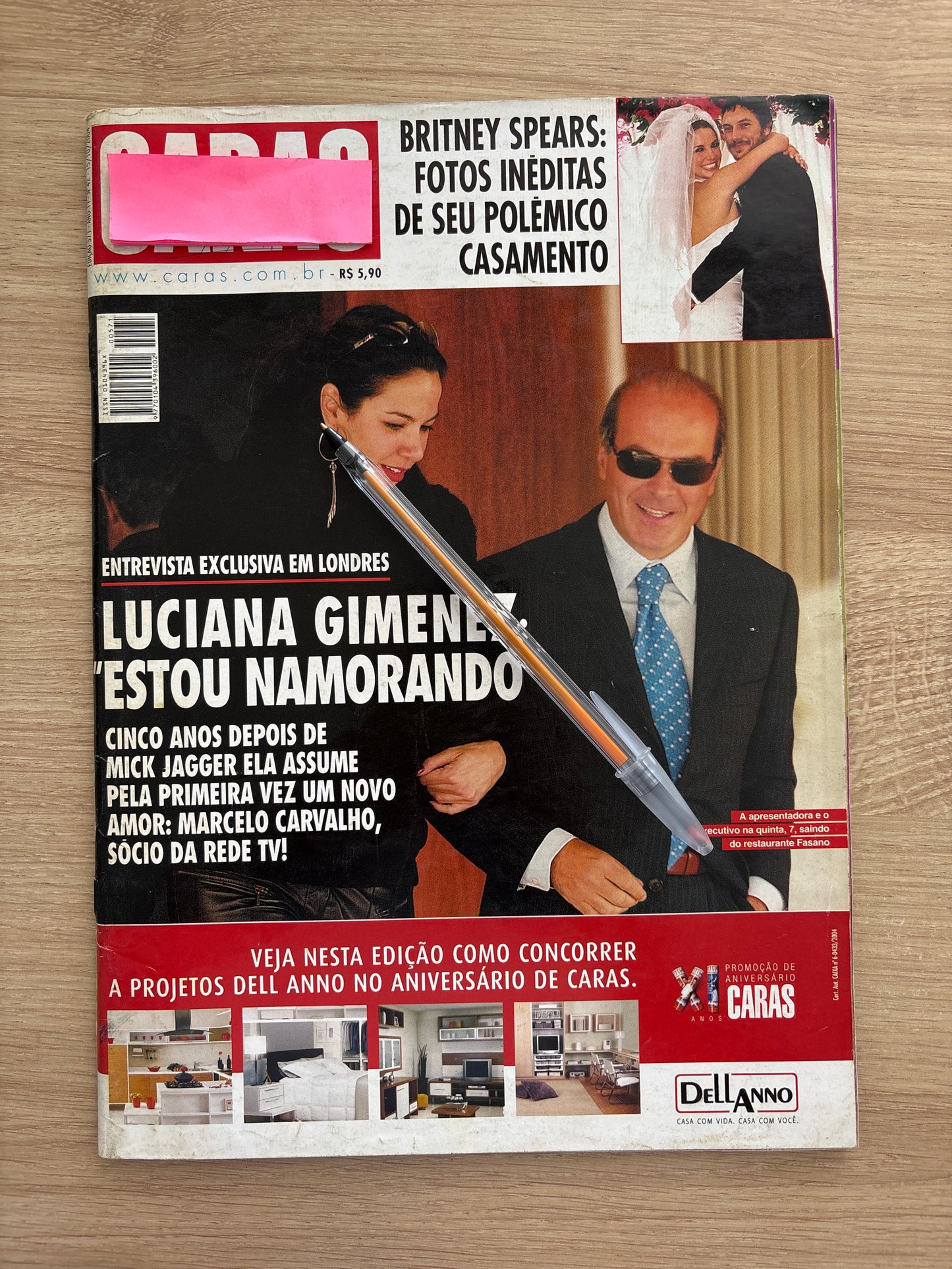 Revista Caras 571 (2004)