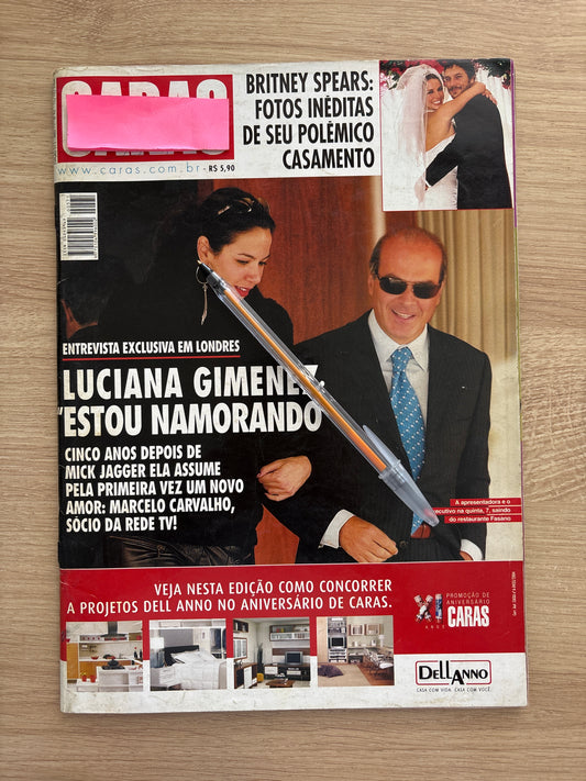 Revista Caras 571 (2004)
