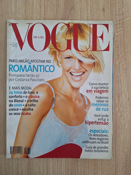 Vogue Brasil N° 228