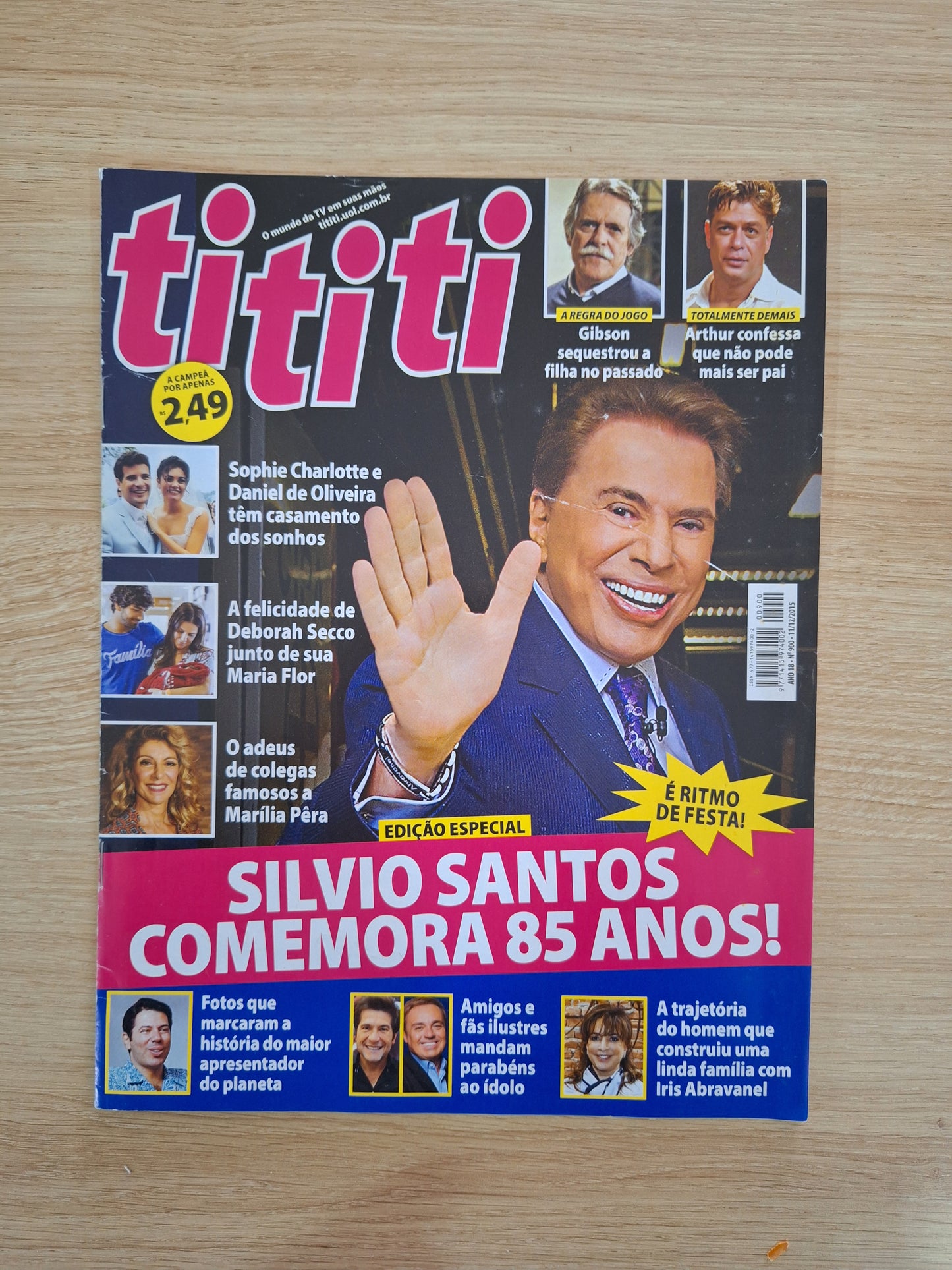 Revista Tititi N° 900 (2015)