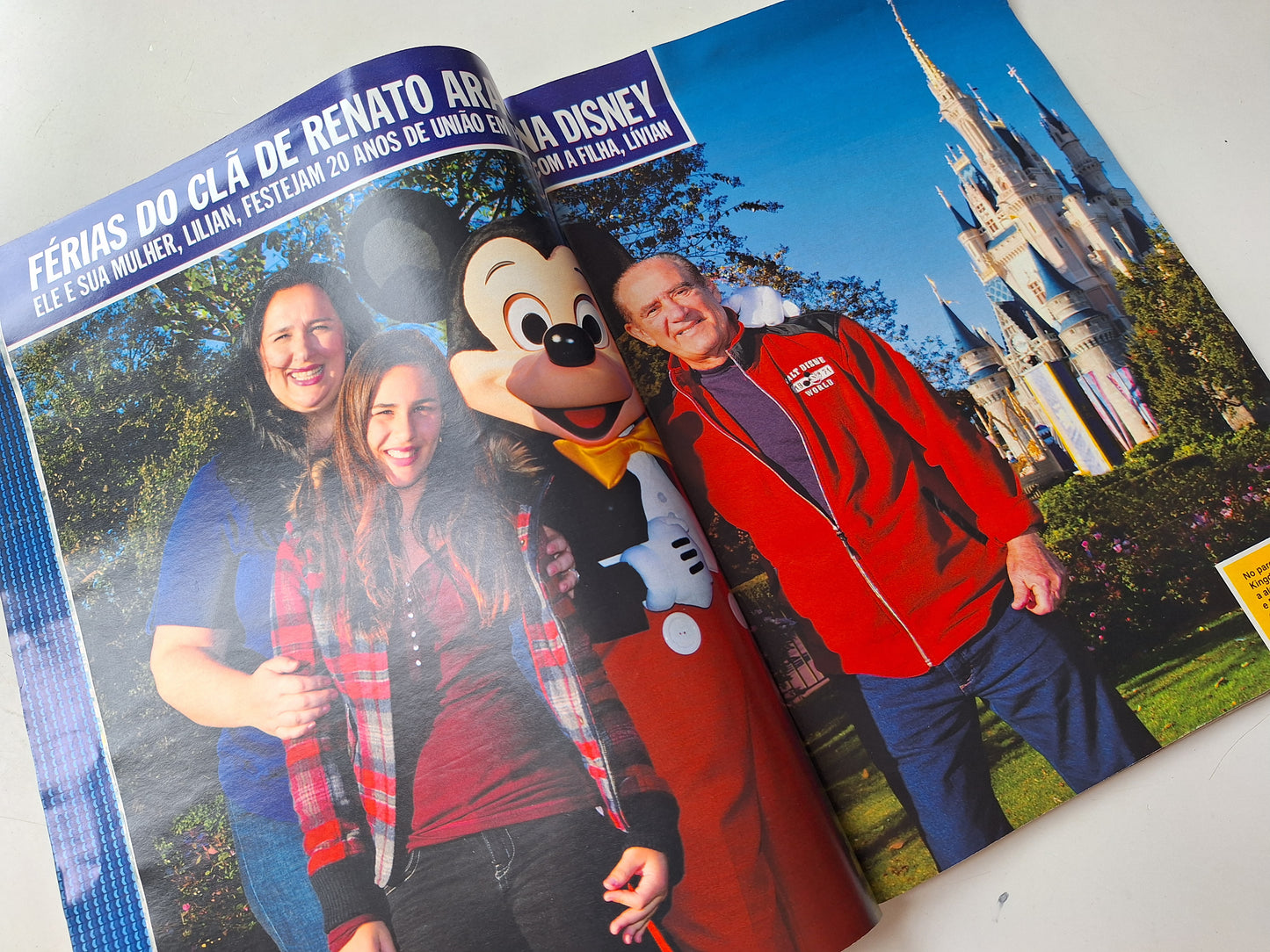 Revista Caras 897 (2011)