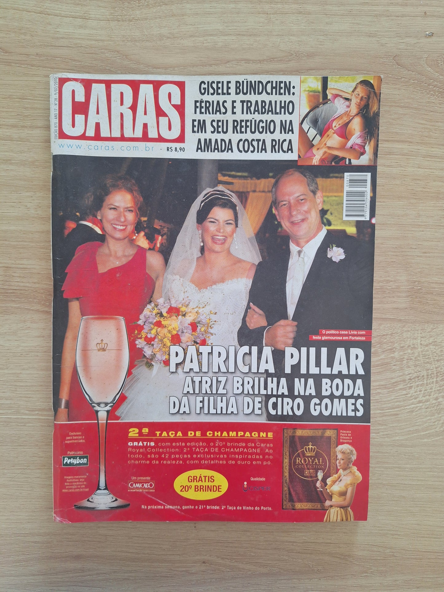 Revista Caras 870 (2010)
