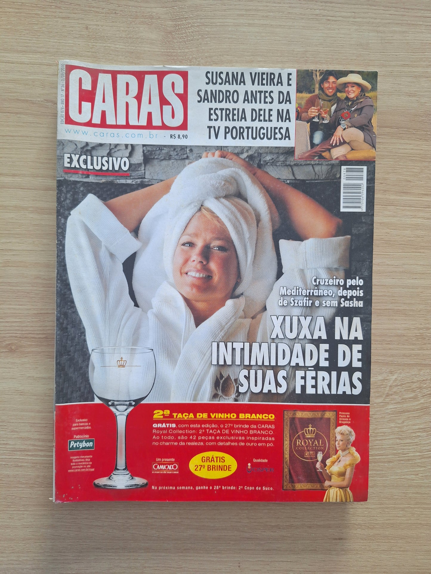 Revista Caras 878 (2010)