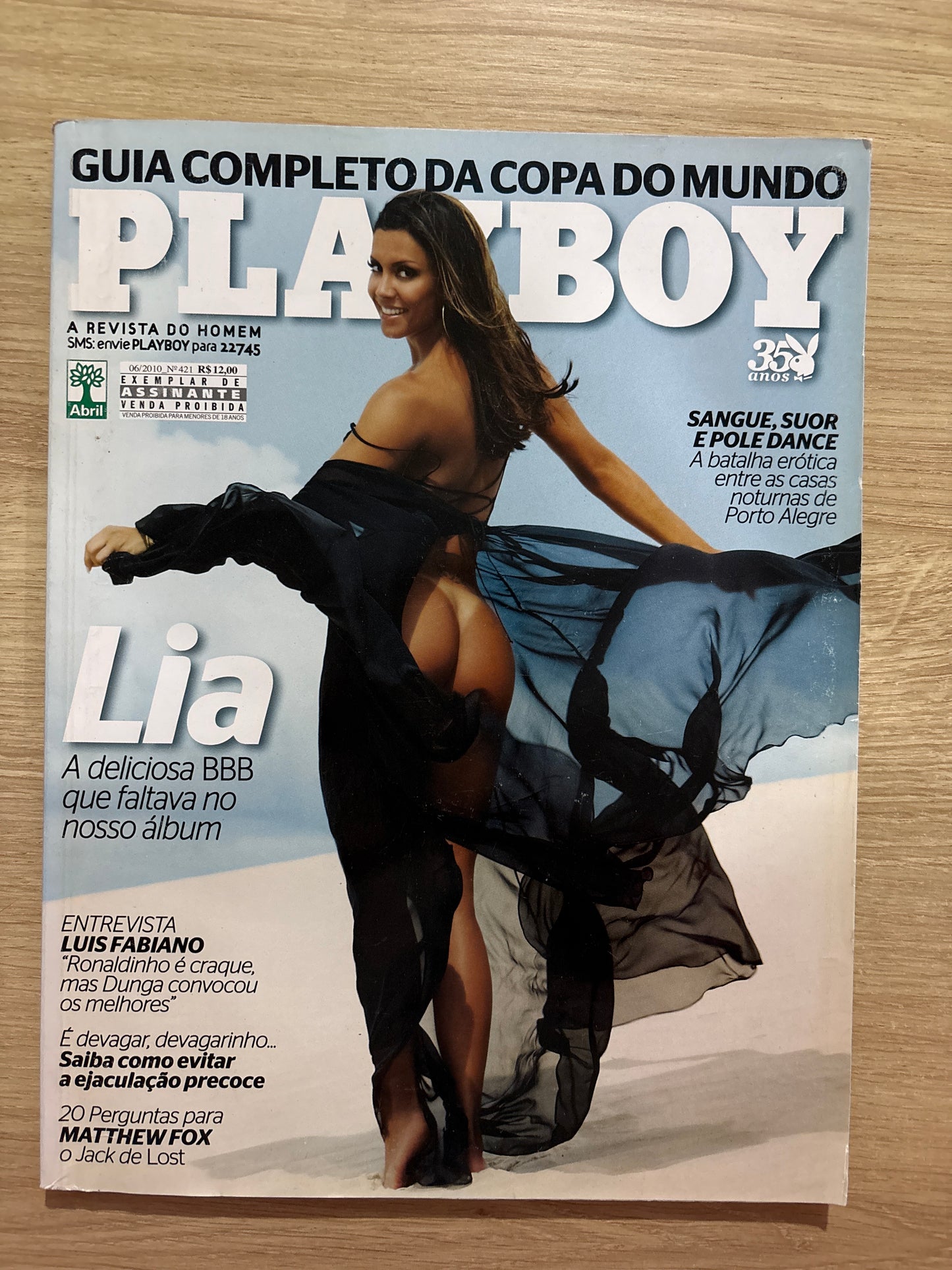 Revista Playboy 421 (2010)